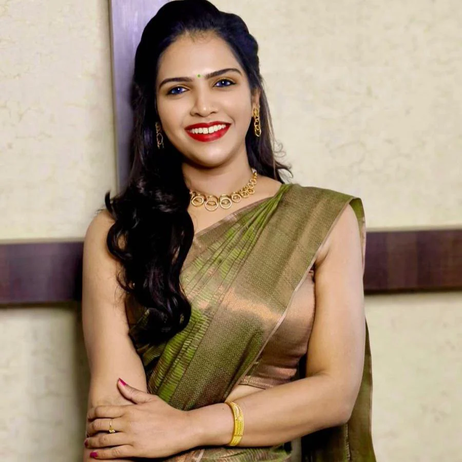 Laila AD Stone Short Neckpiece With Earring - Image 9