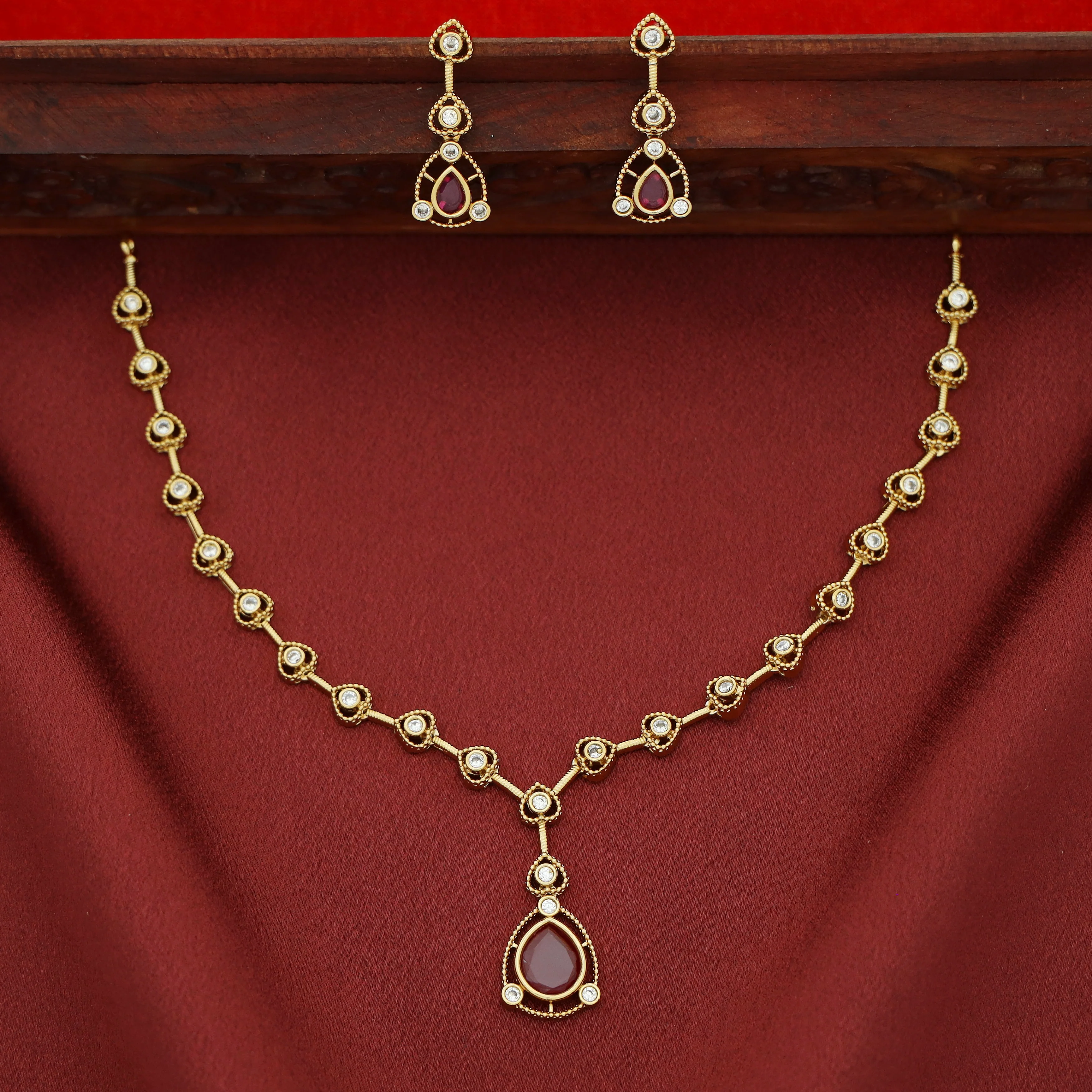Lailana Rain Drop Stone Short Neckpiece with Earring - Image 3