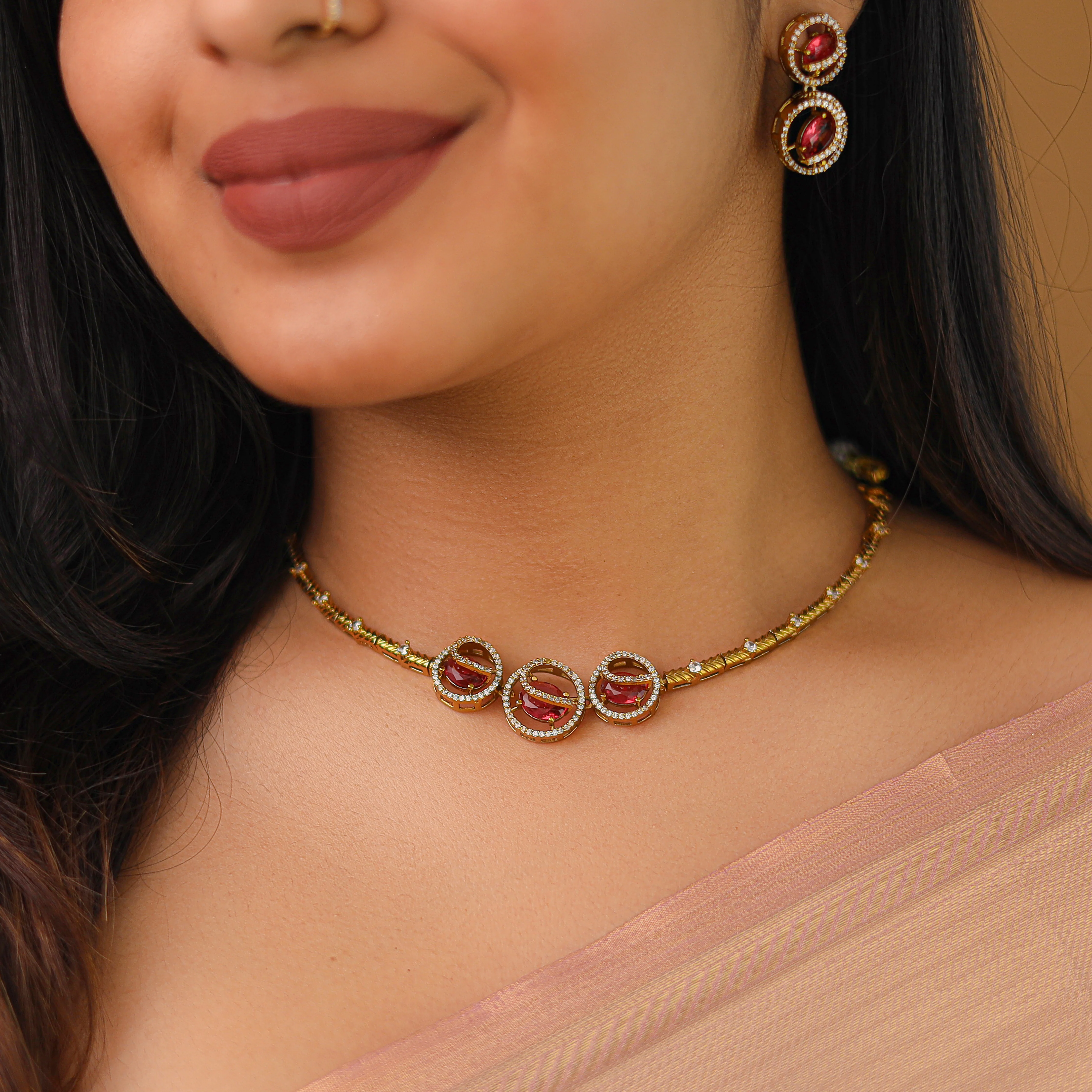 Laksha Tri Circle Oval Glossy Stiff Neckpiece With Earring - Image 3