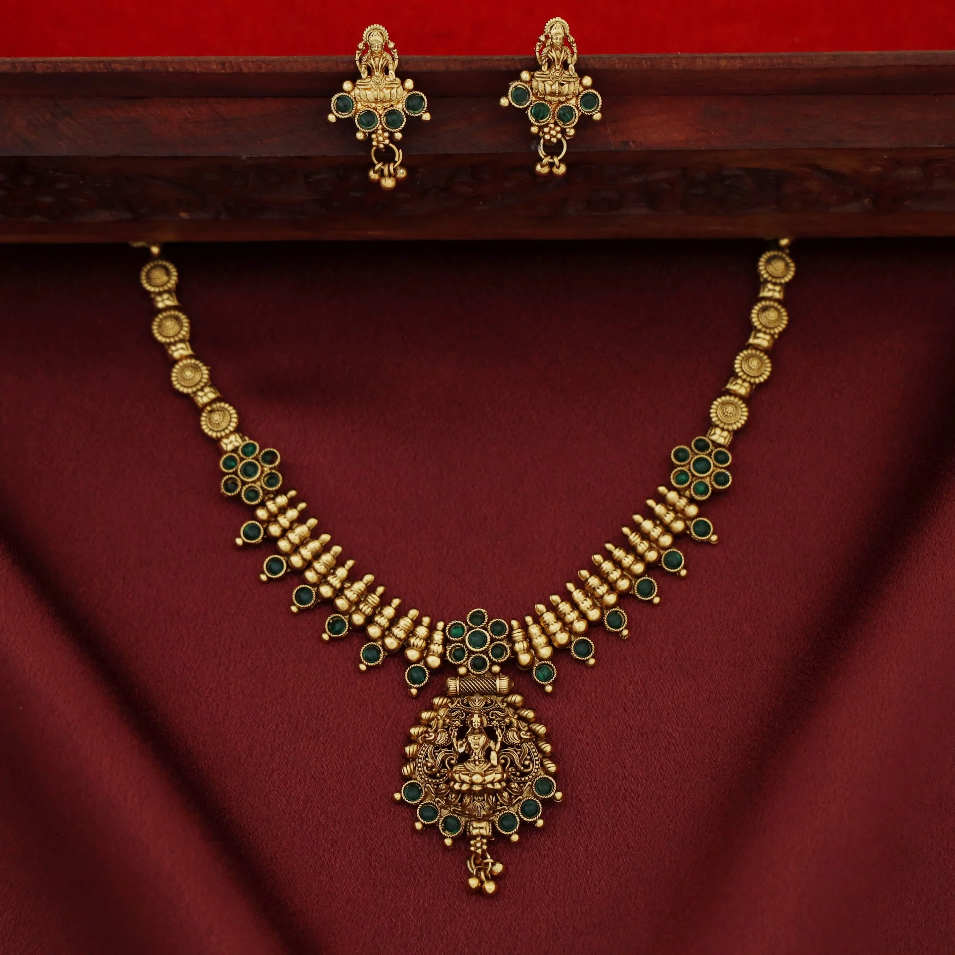 Lakshmi Bud Flower Neckpiece with Earring - Image 4
