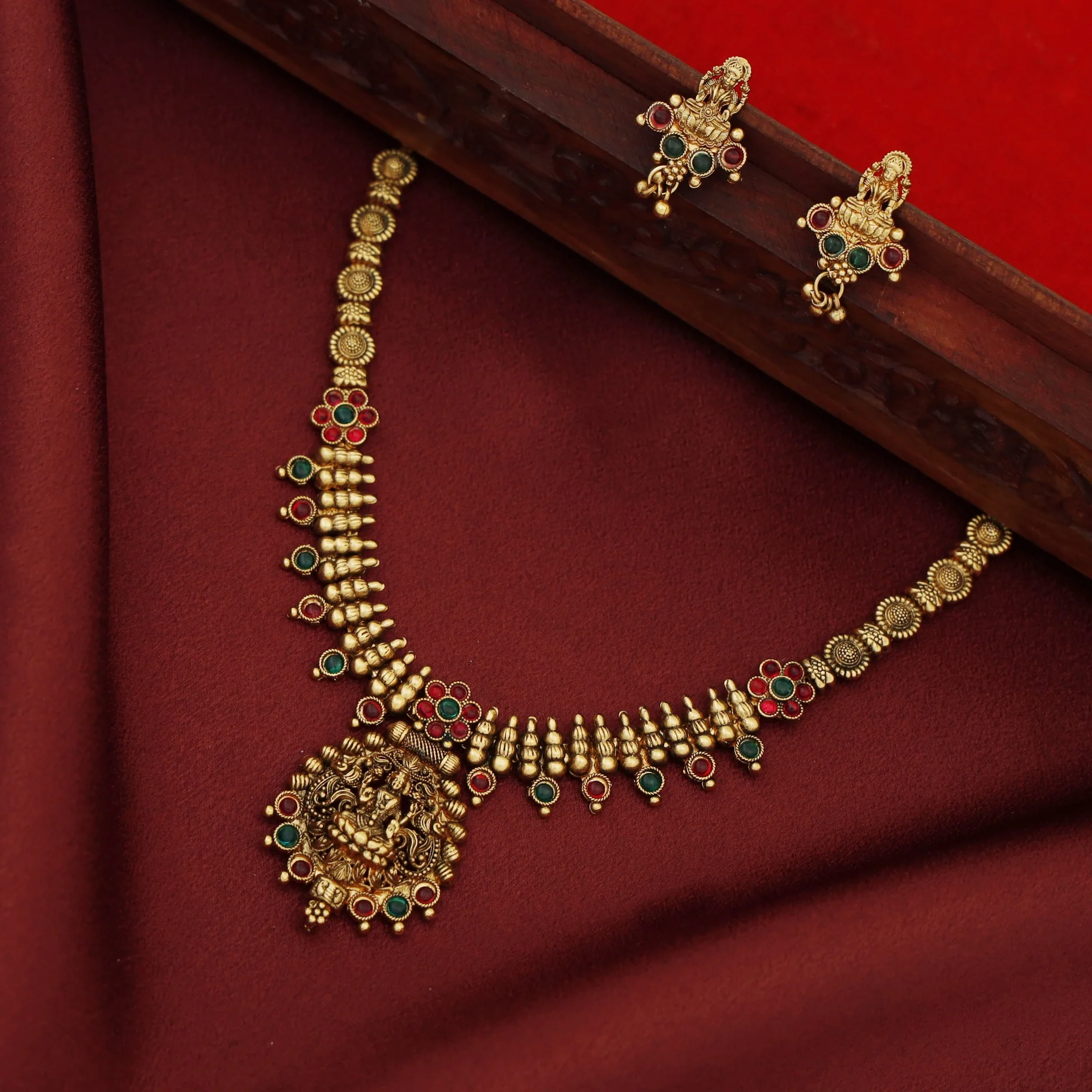 Lakshmi Bud Flower Neckpiece with Earring - Image 5