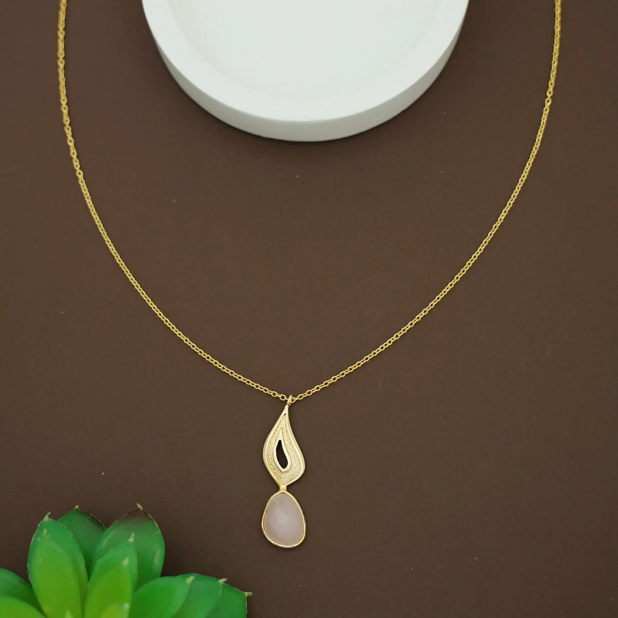 Lavie Golden Flame + Glossy Stone Necklace - Image 4