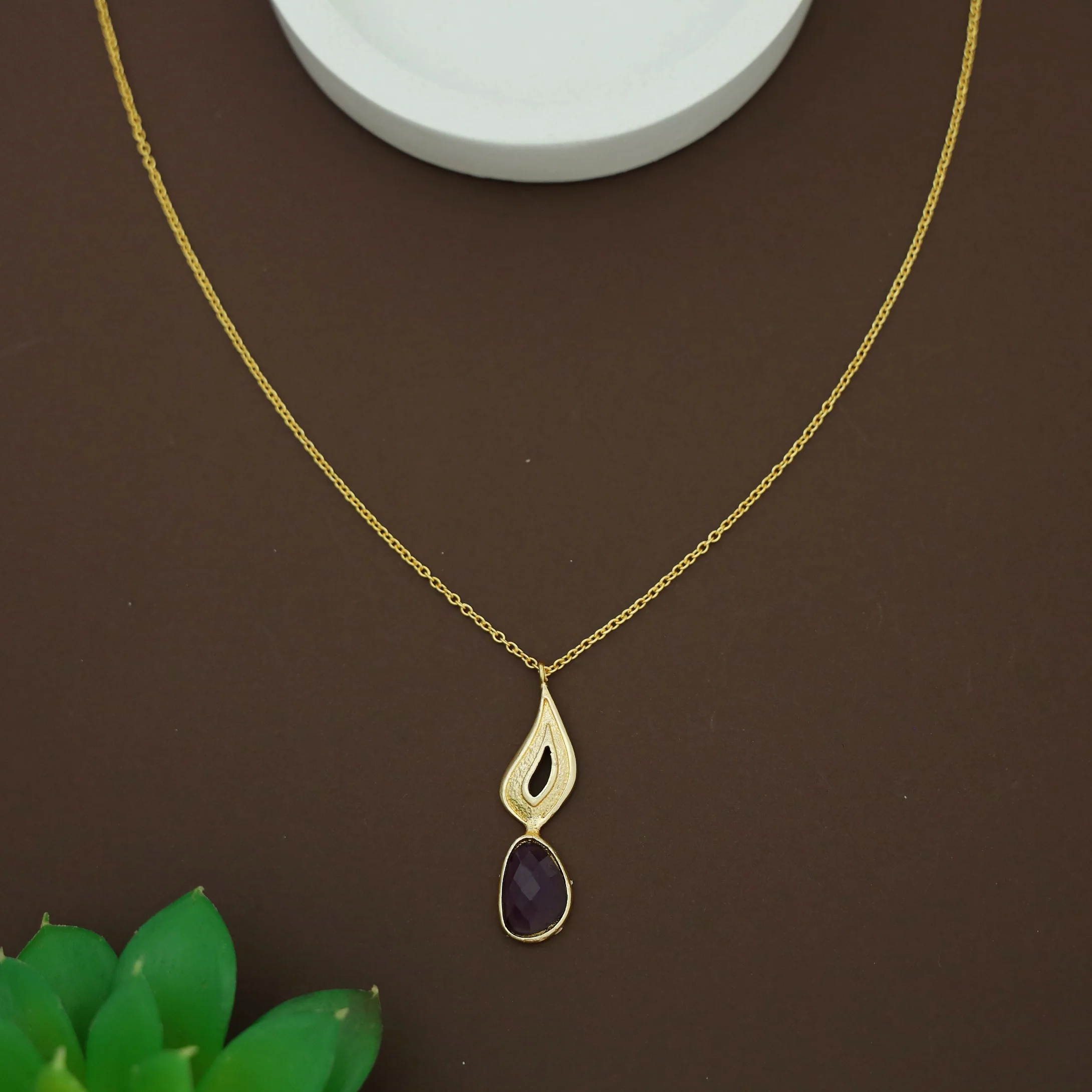 Lavie Golden Flame + Glossy Stone Necklace - Image 6