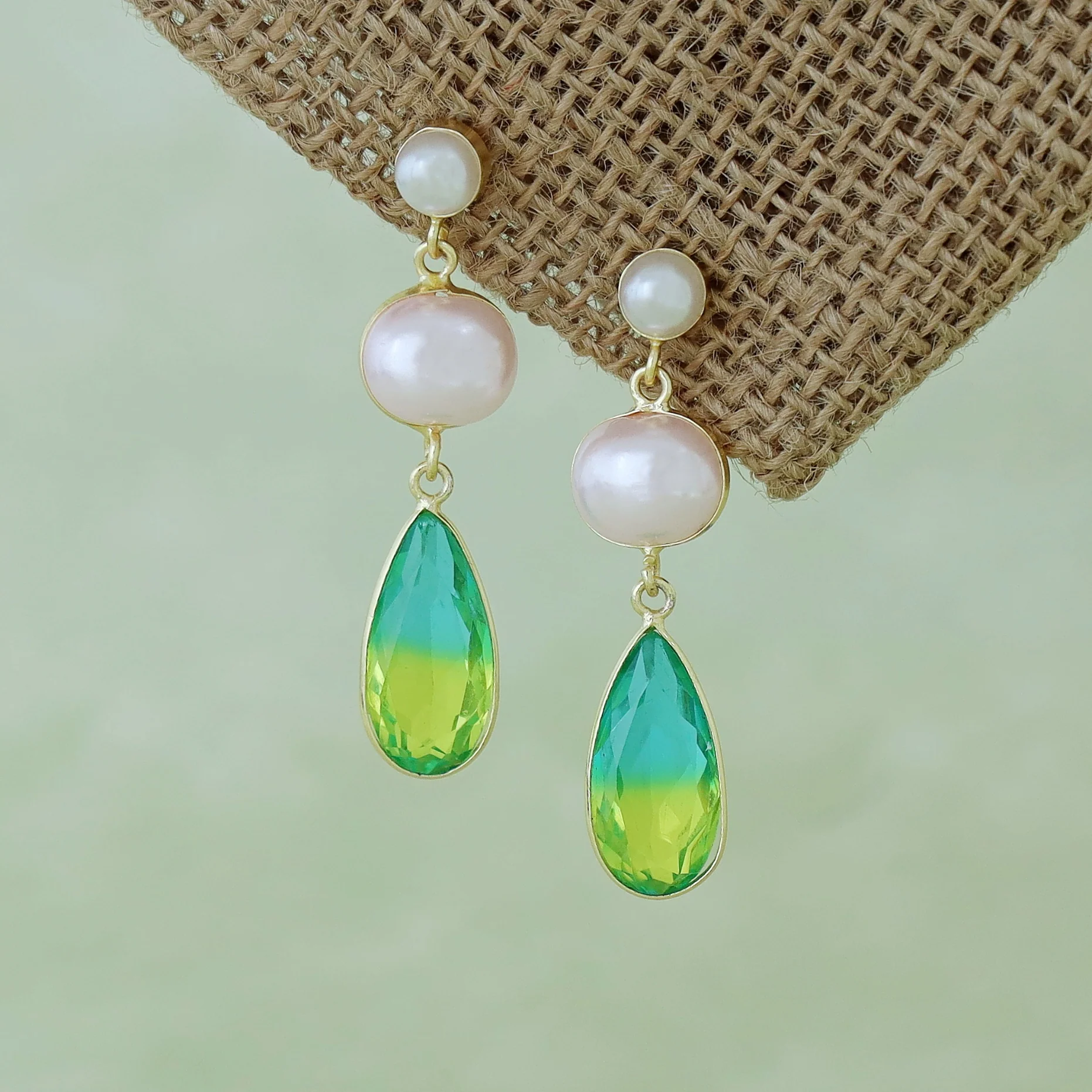 Laya Glossy And Pearl Earring - Image 2