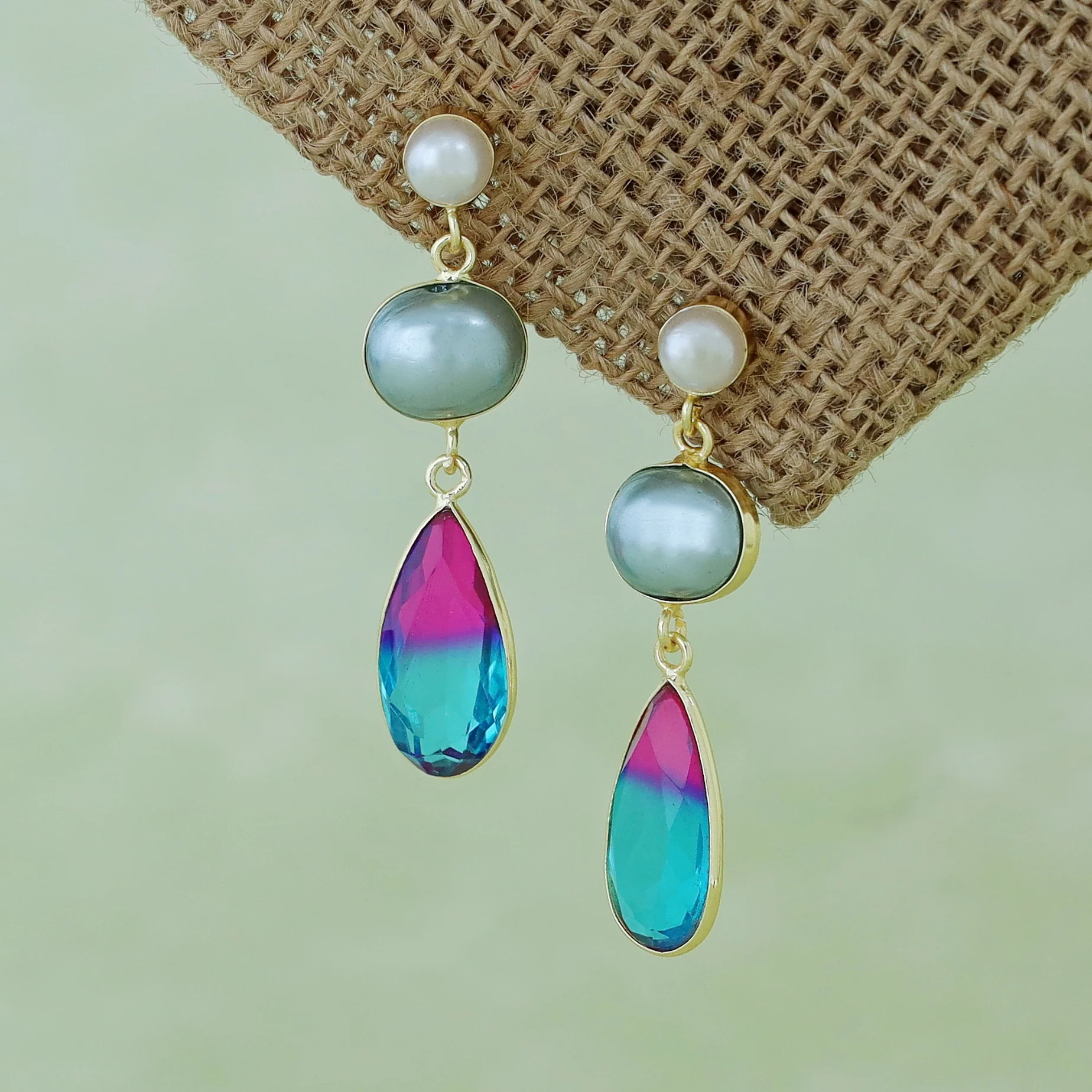 Laya Glossy And Pearl Earring - Image 4