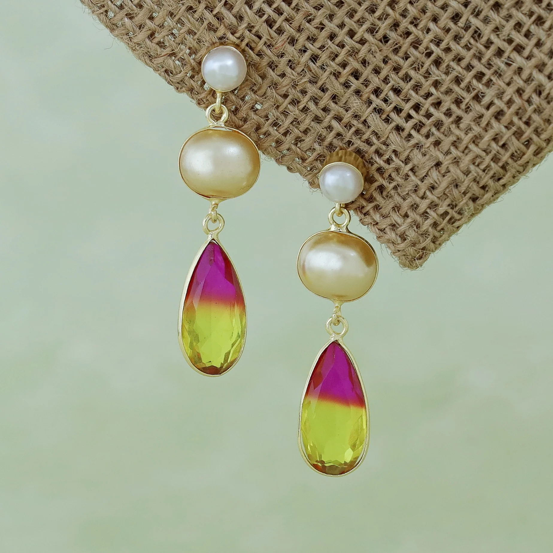 Laya Glossy And Pearl Earring - Image 8