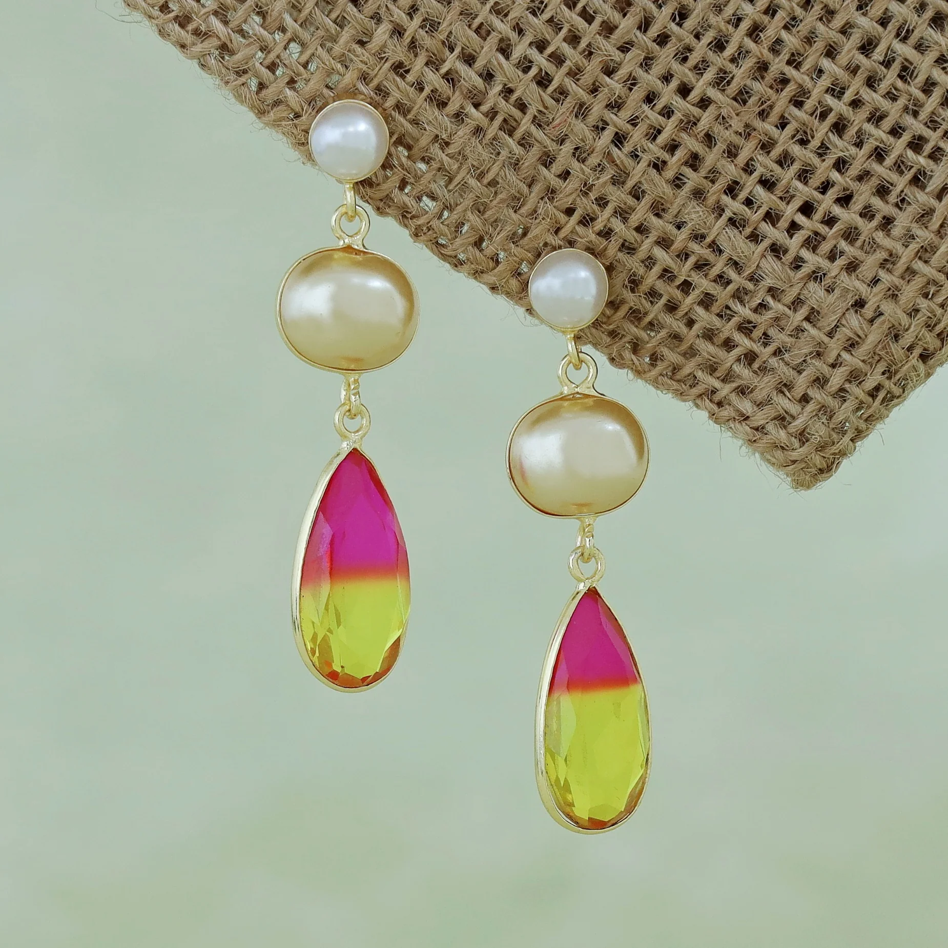 Laya Glossy And Pearl Earring - Image 9