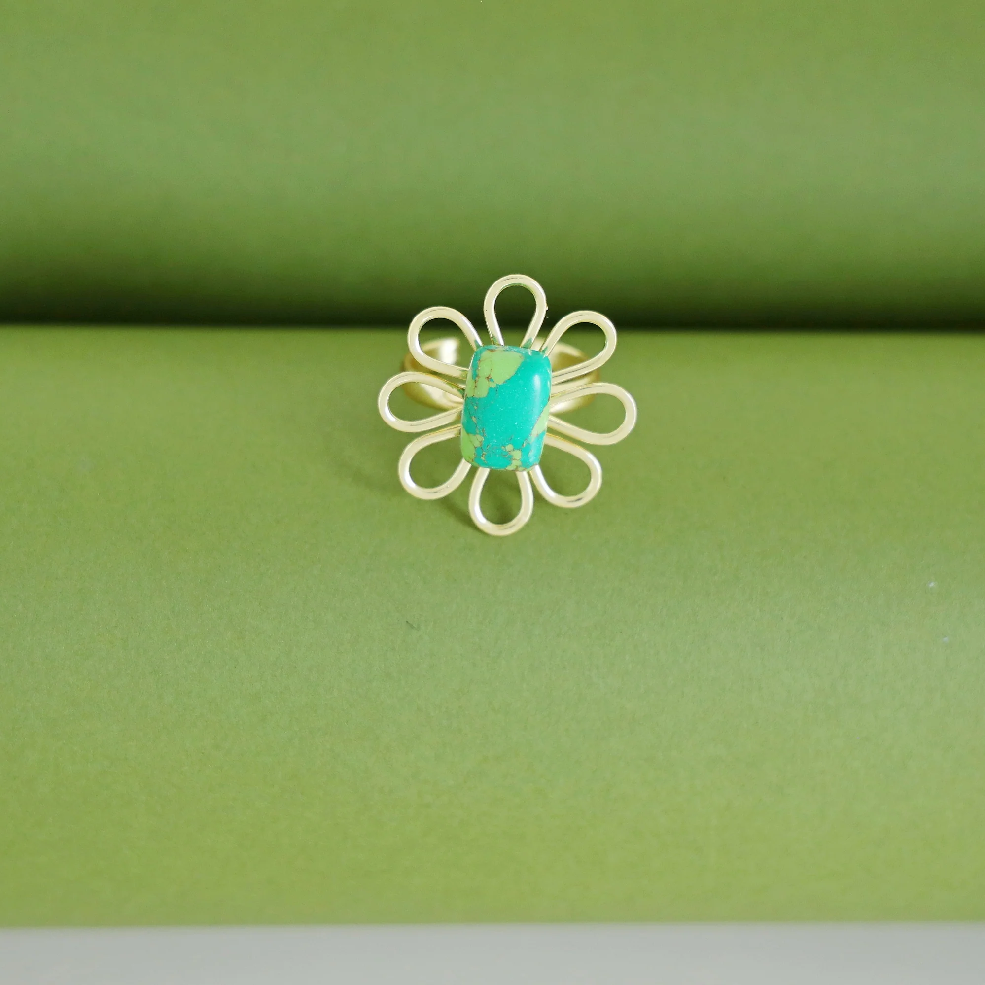 Lee Golden Flower Ring - Image 2