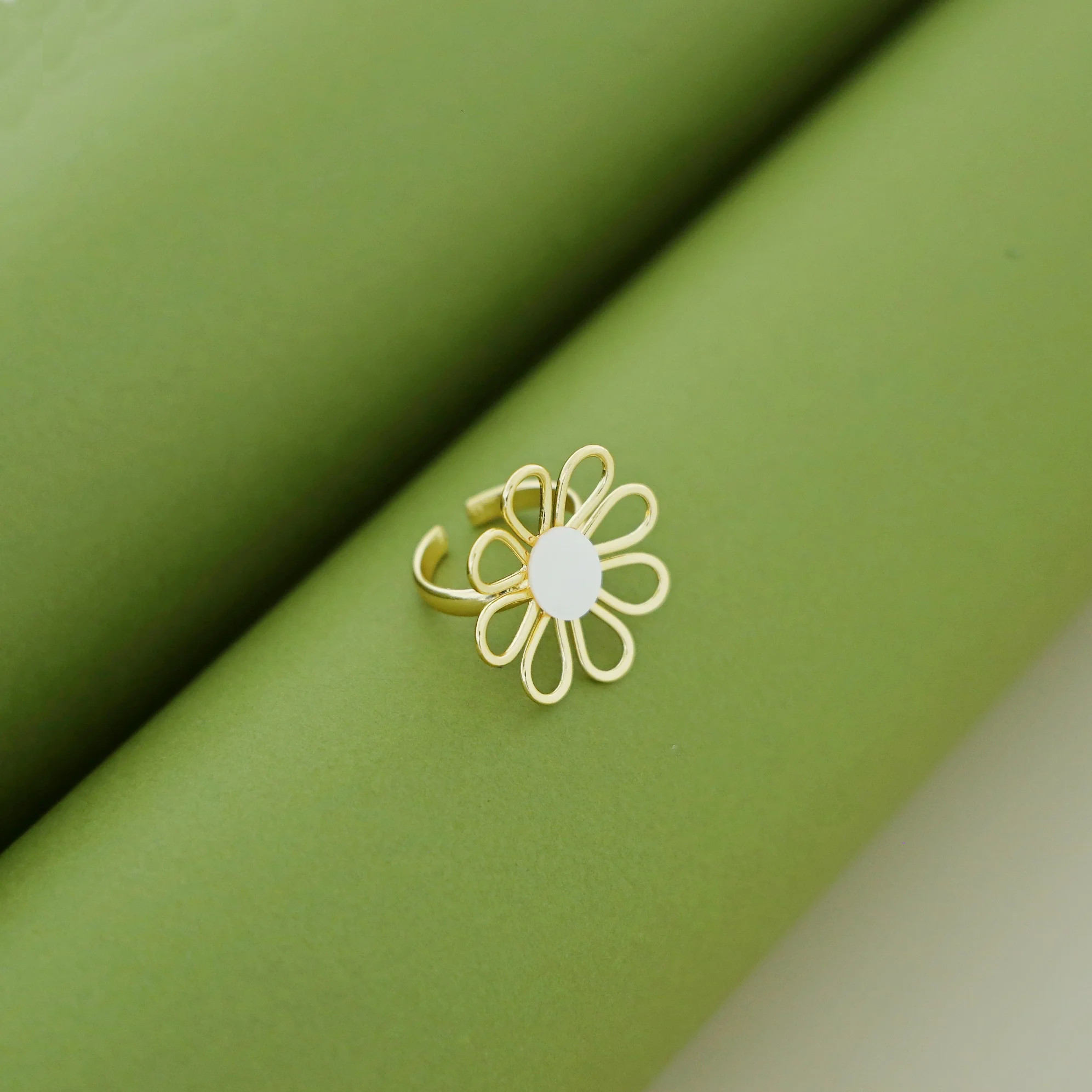 Lee Golden Flower Ring - Image 3