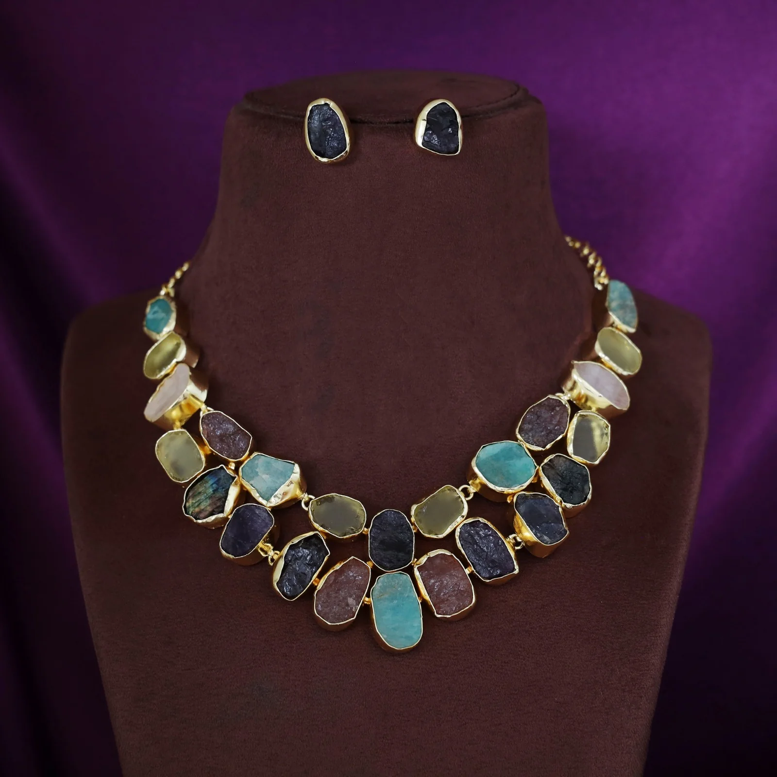 Lenore Raw Stone Short Neckpiece with Stud - Image 11