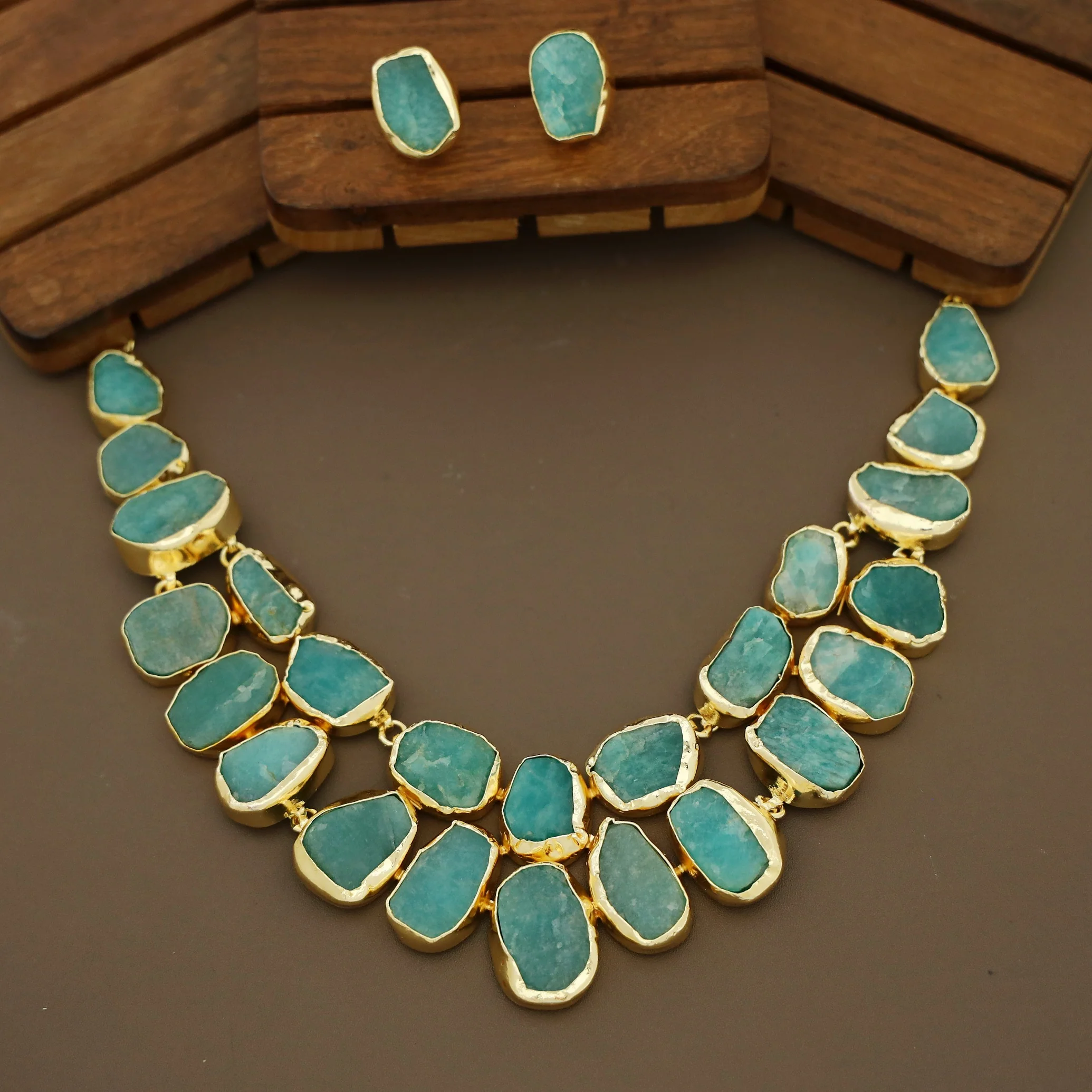 Lenore Raw Stone Short Neckpiece with Stud - Image 2