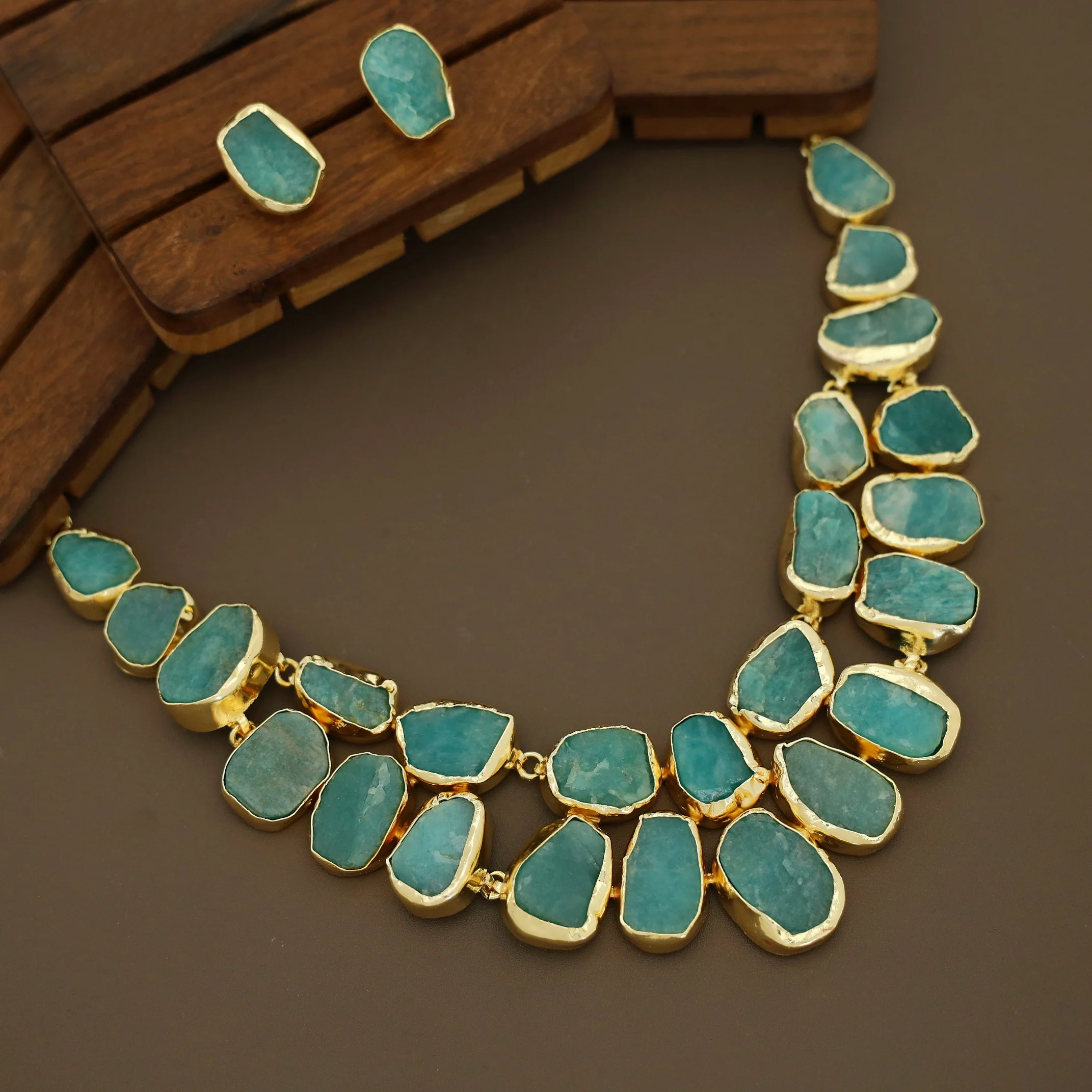Lenore Raw Stone Short Neckpiece with Stud - Image 6