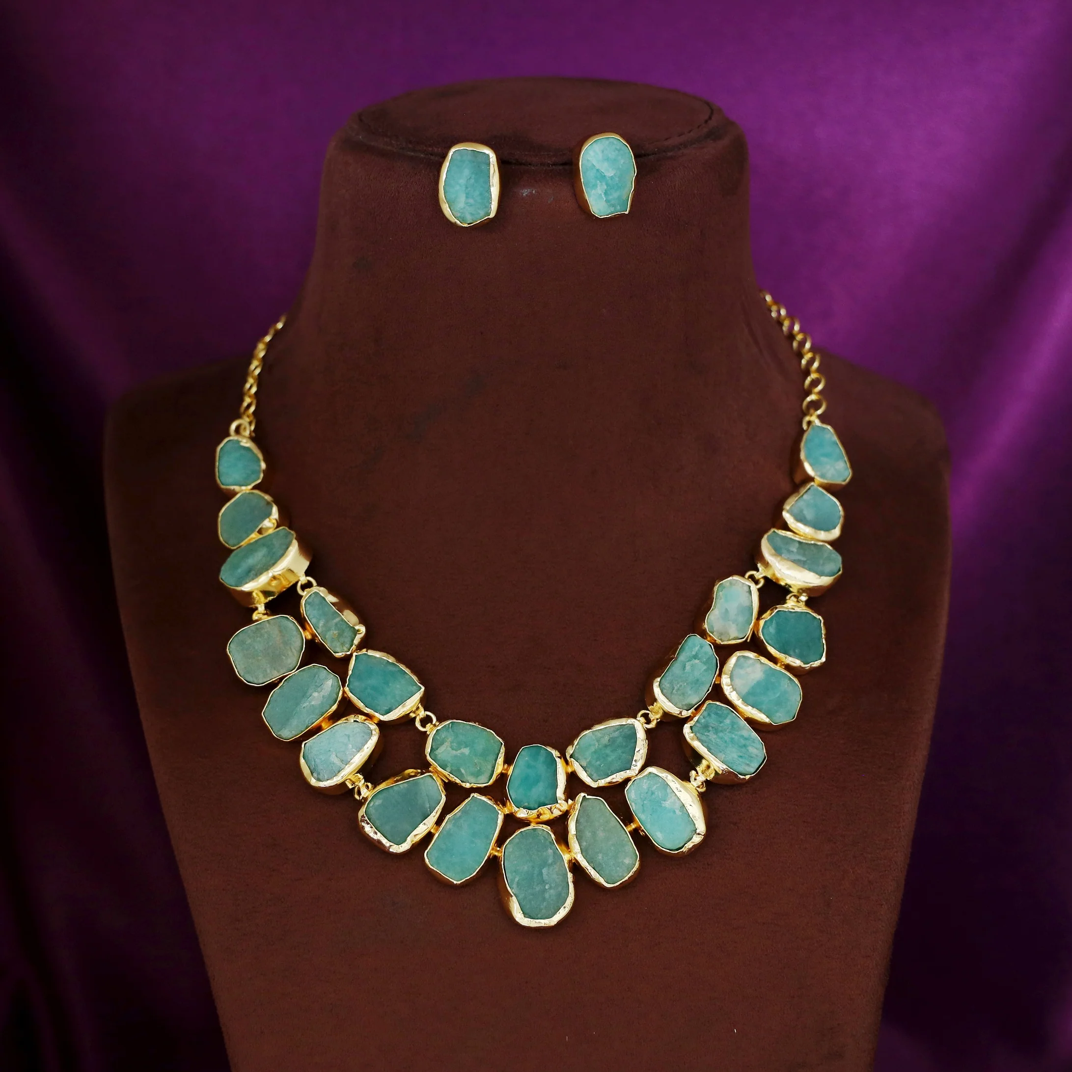 Lenore Raw Stone Short Neckpiece with Stud - Image 8