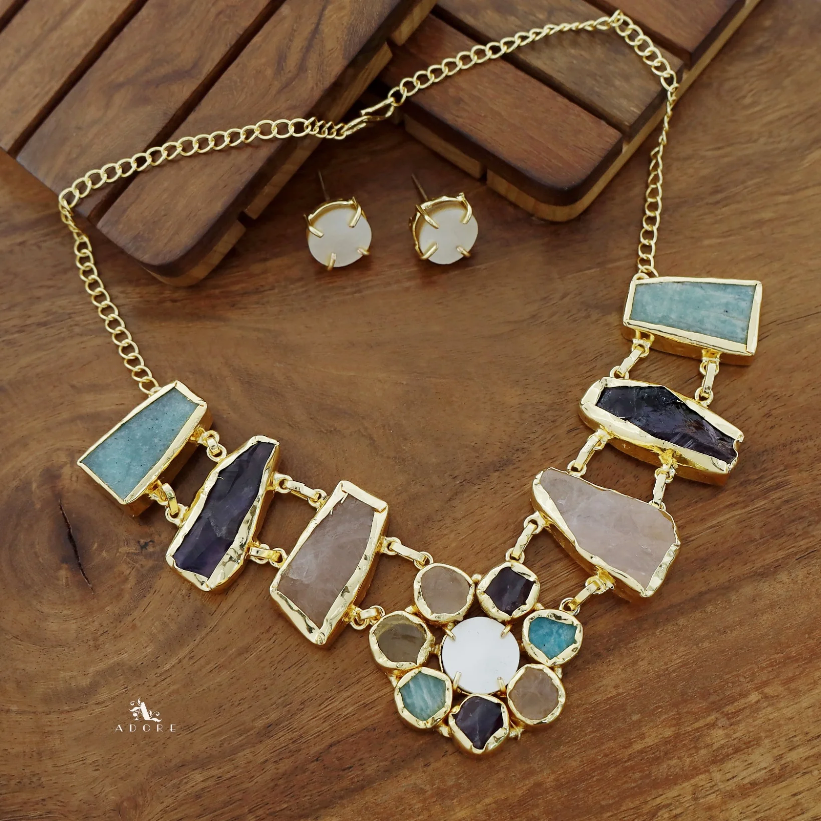 Leona Raw Stone Multicolour + MOP Short Neckpiece With Earring - Image 4