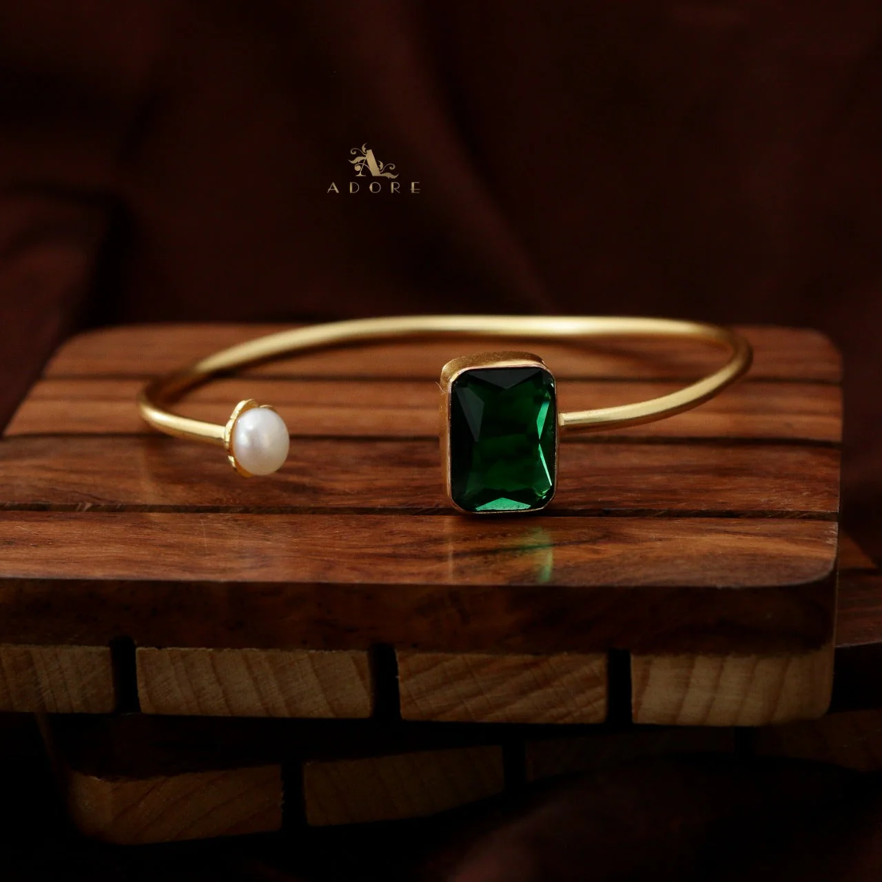 Lexi Rectangle Glossy With Pearl Bracelet - Image 2