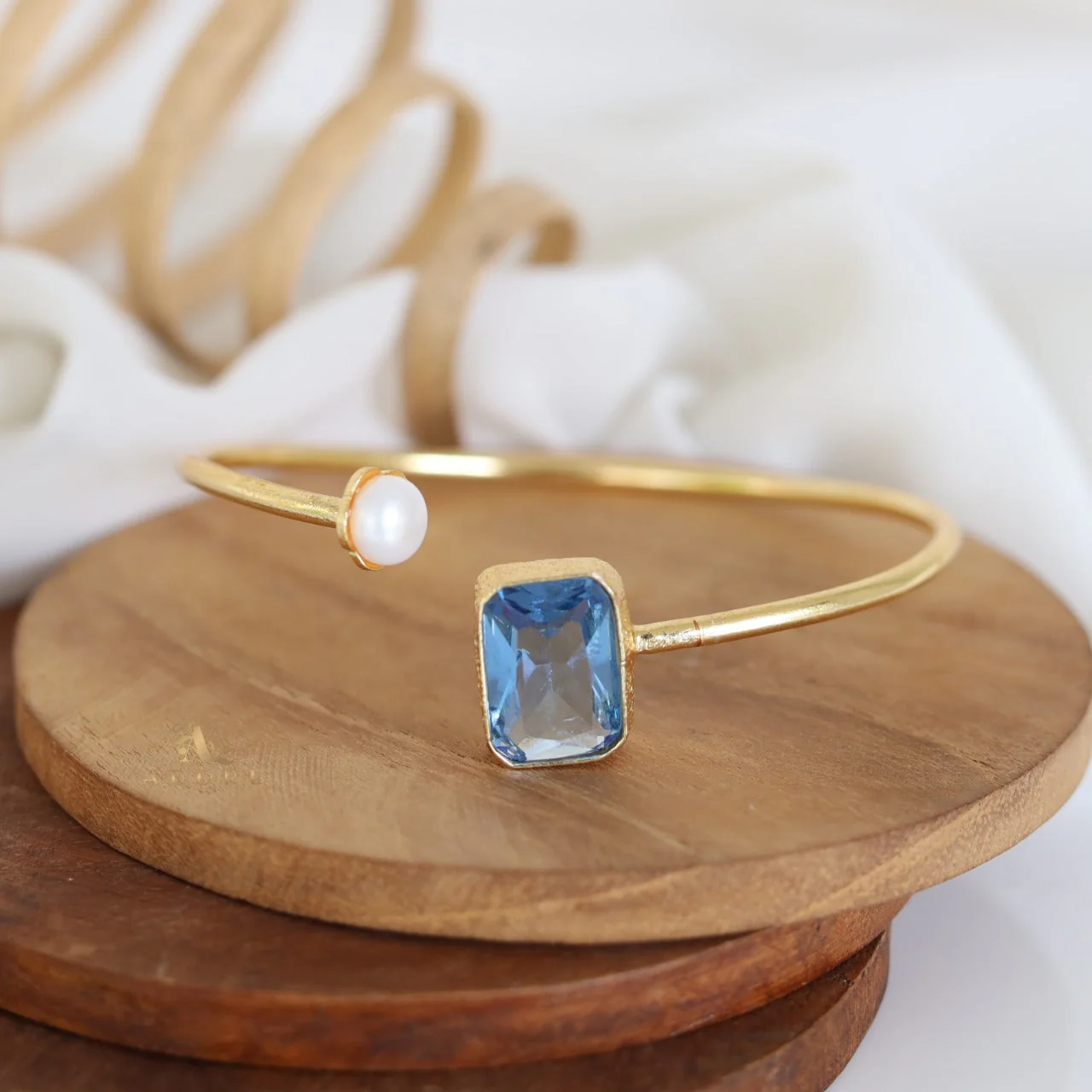 Lexi Rectangle Glossy With Pearl Bracelet - Image 7