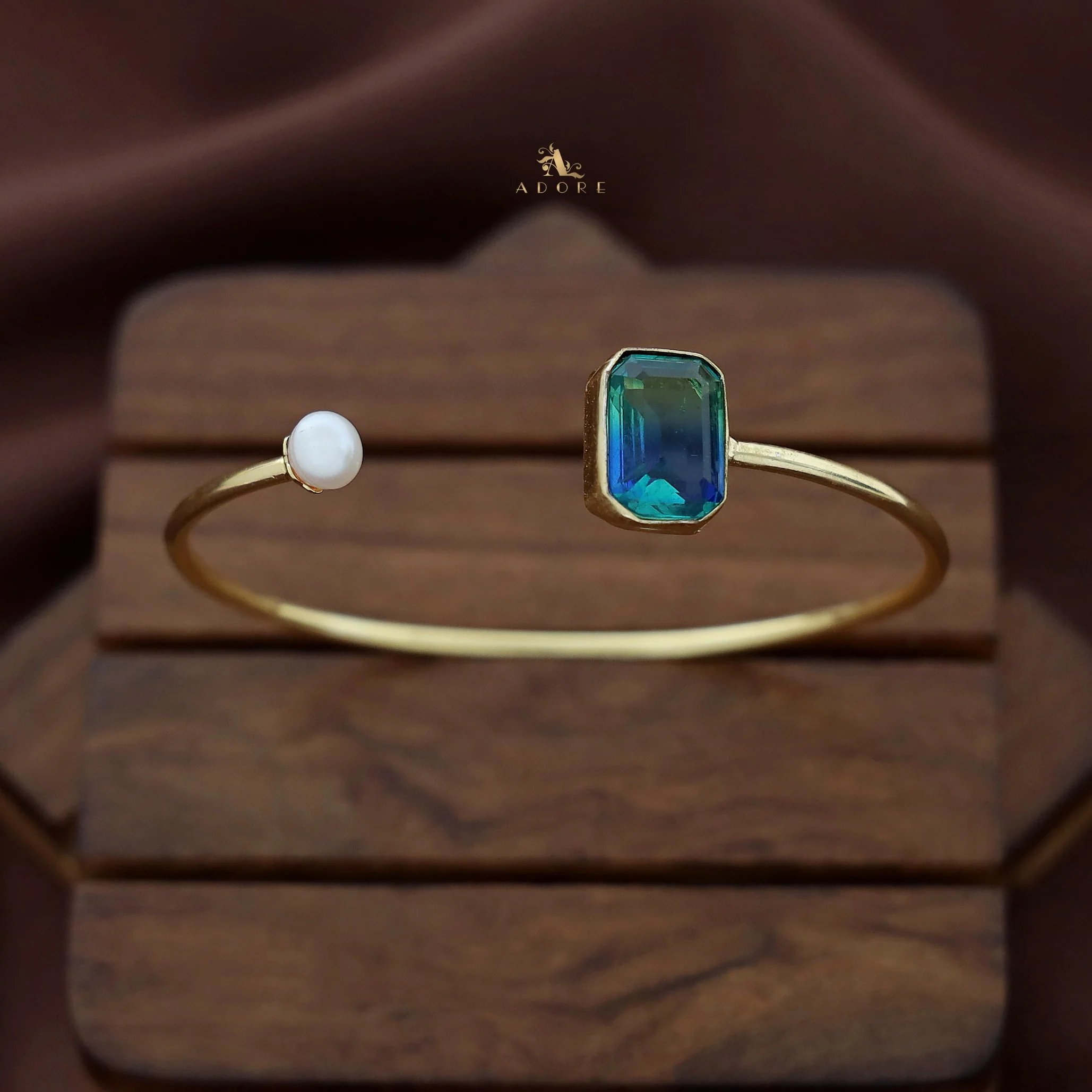 Lexi Rectangle Glossy With Pearl Bracelet - Image 9