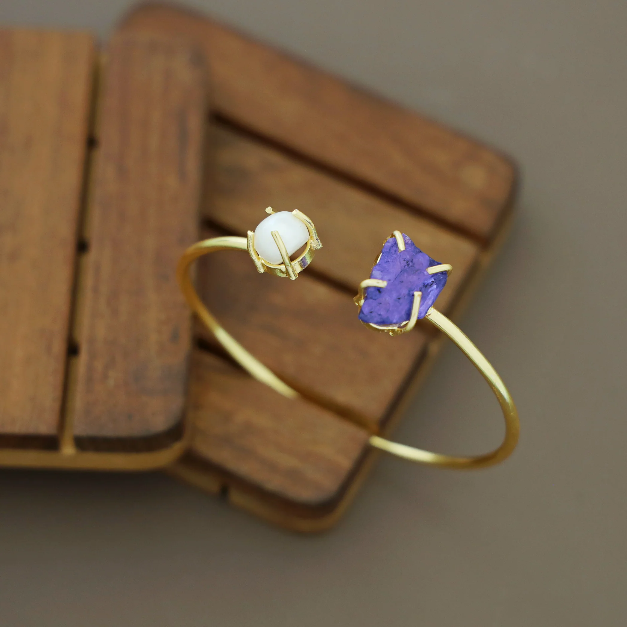 Libra Claw Dyed & Raw Stone + Pearl Bangle - Image 12