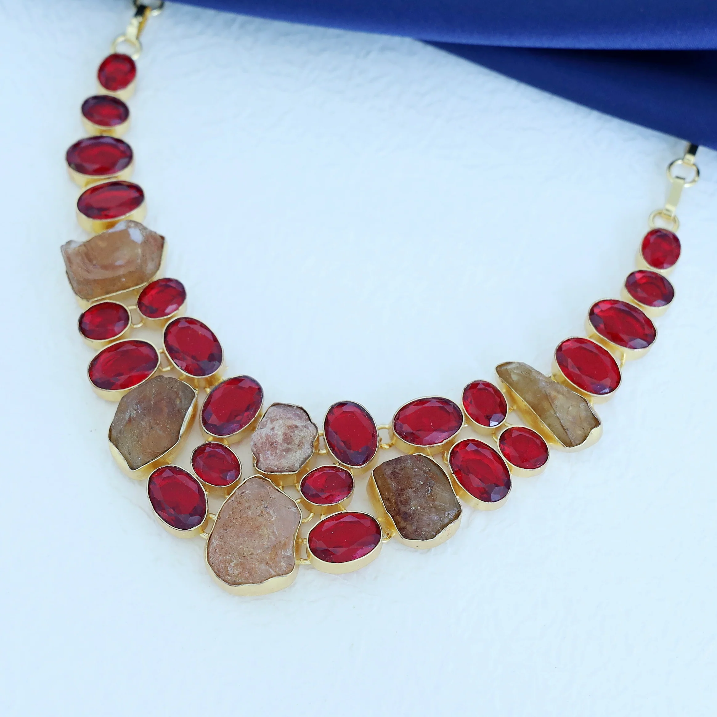 Lila Glossy Neckpiece - Image 3