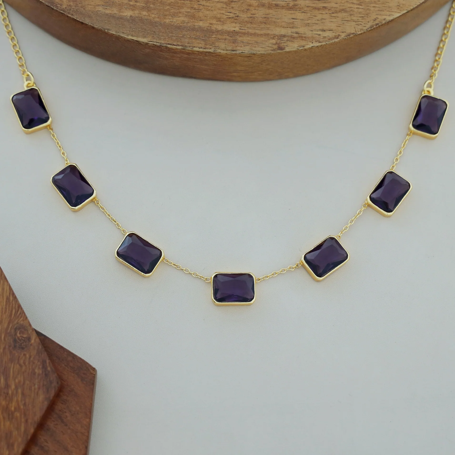 Lilith Glossy Rectangle 7 Stone Neckpiece - Image 12