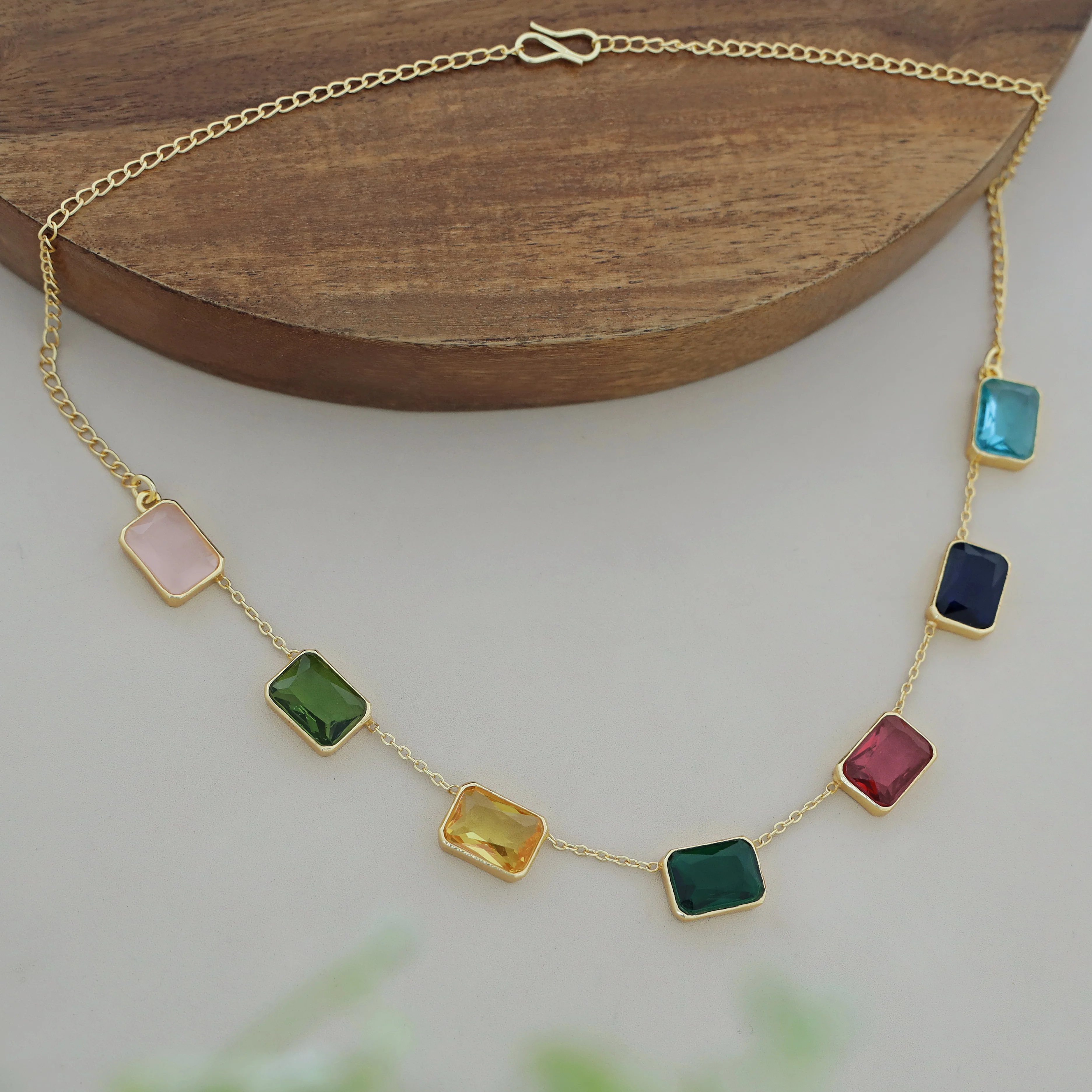 Lilith Glossy Rectangle 7 Stone Neckpiece - Image 13