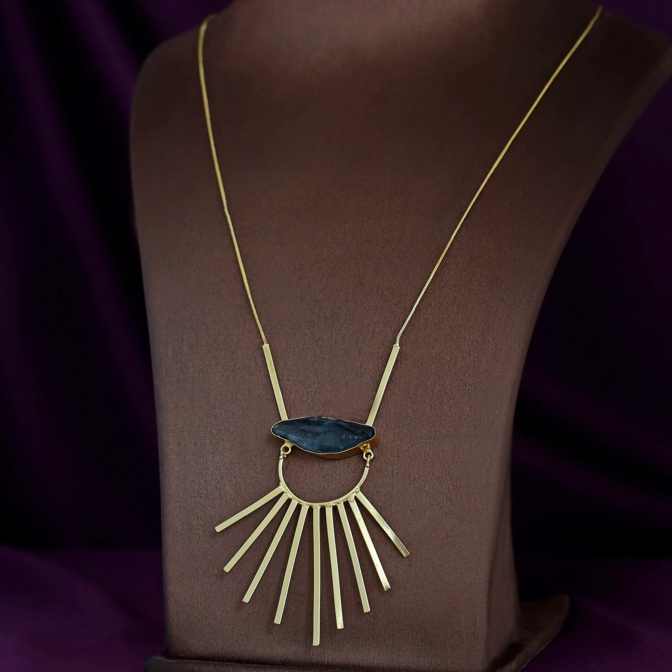 Lilou Golden Shower Dyed Stone Long Neckpiece - Image 4