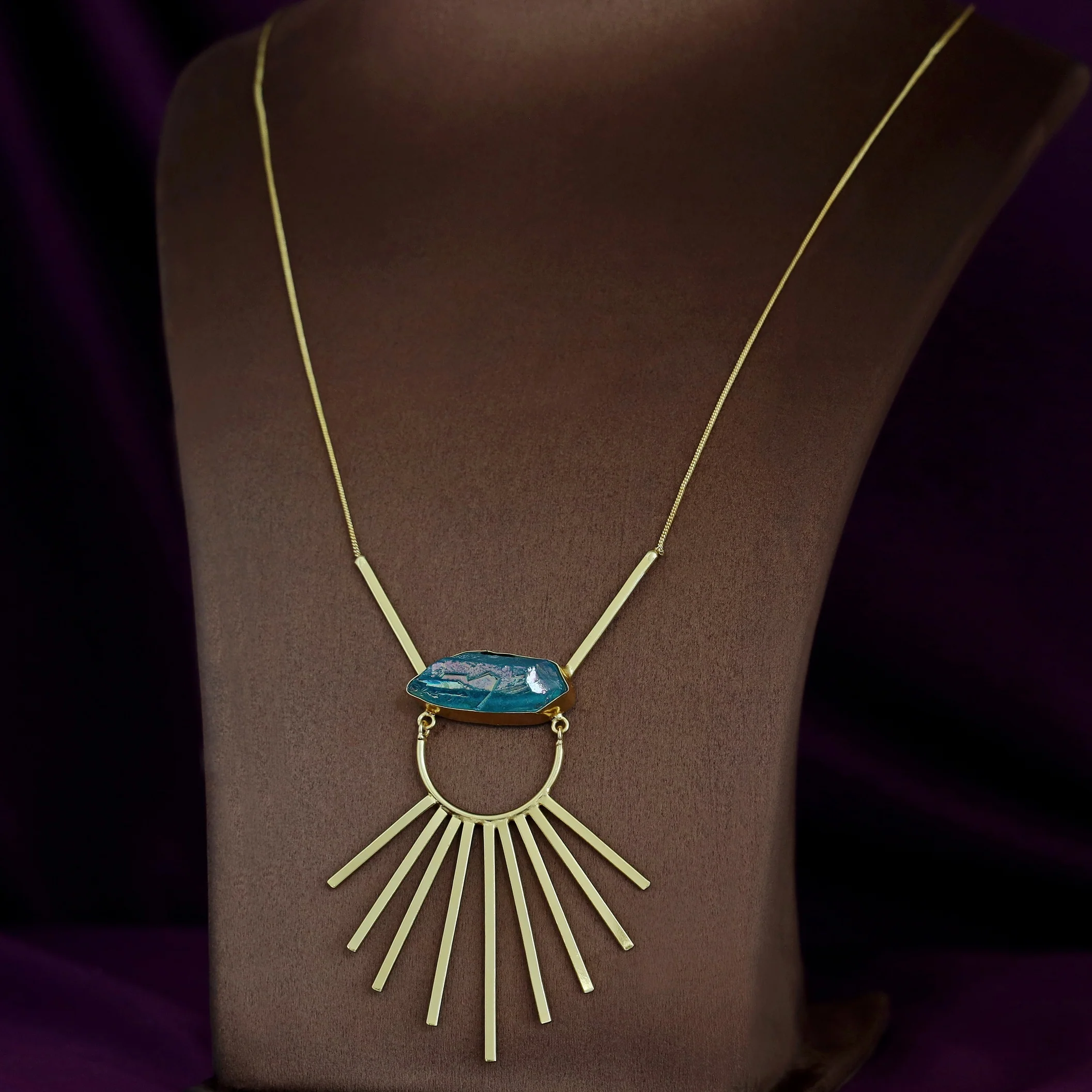 Lilou Golden Shower Dyed Stone Long Neckpiece - Image 5