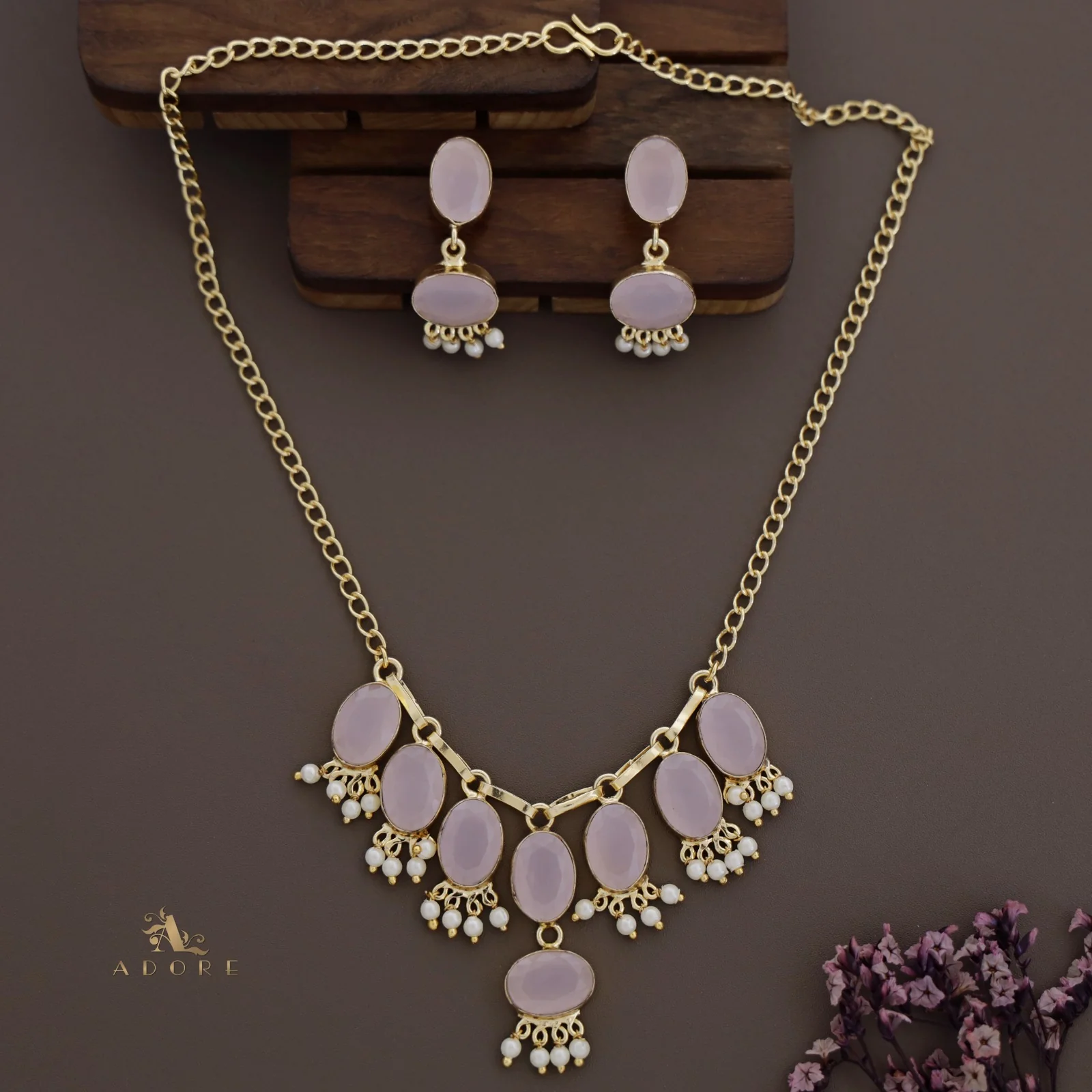 Linda Oval Glossy Cluster Pearl Neckpiece With Earring - Image 6
