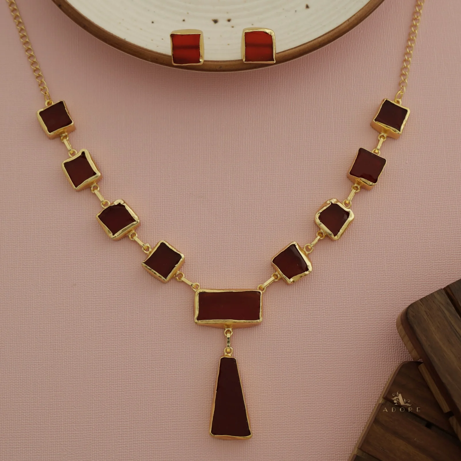 Linden Raw Stone Neckpiece With Earring - Image 8
