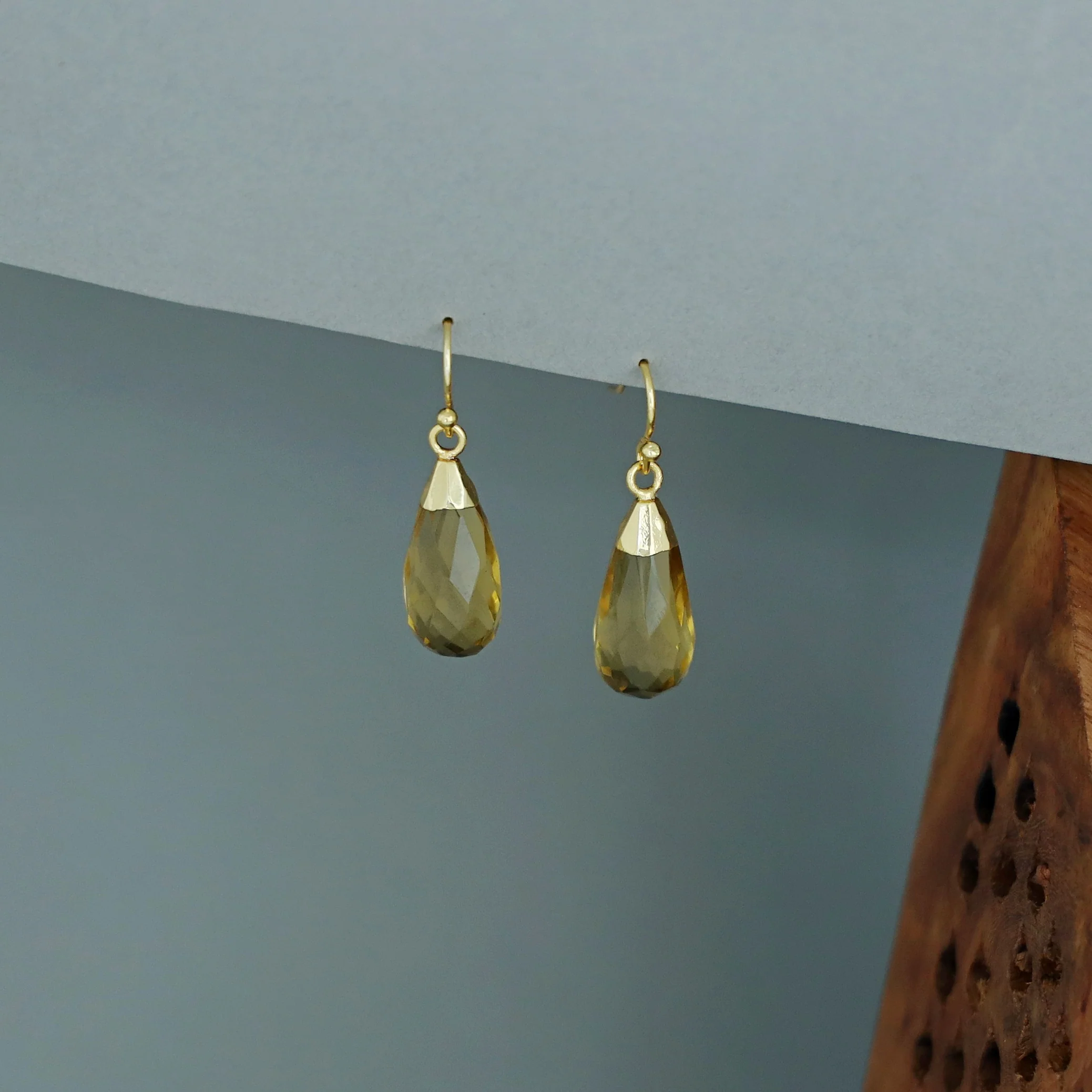 Linsa Golden Glossy Bud Drop - Image 8