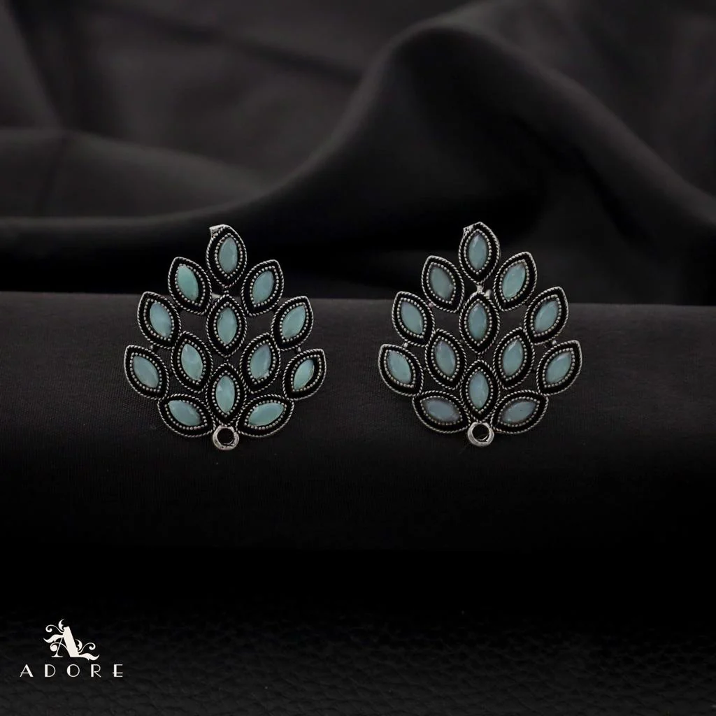Lisha Leafy Earring - Image 3