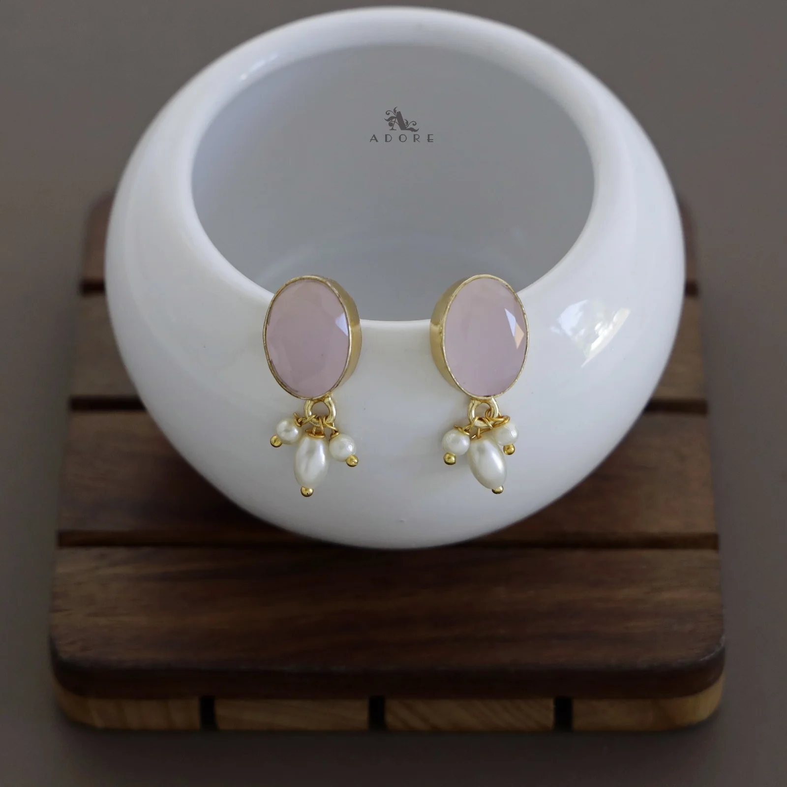 Liv Glossy Oval Pearl Earring - Image 15