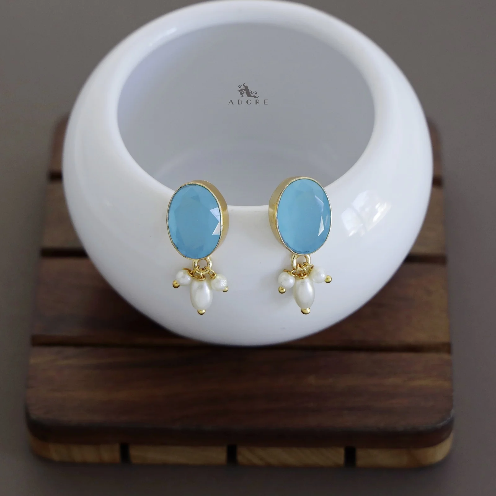 Liv Glossy Oval Pearl Earring - Image 16