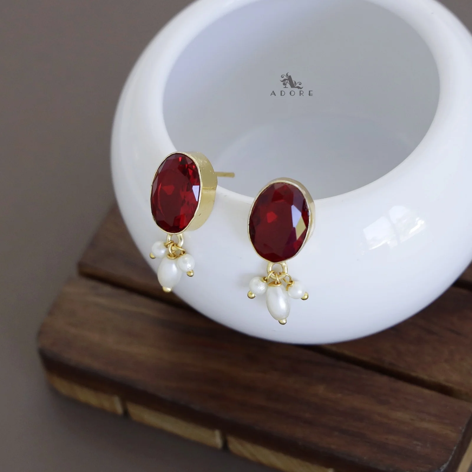 Liv Glossy Oval Pearl Earring - Image 17
