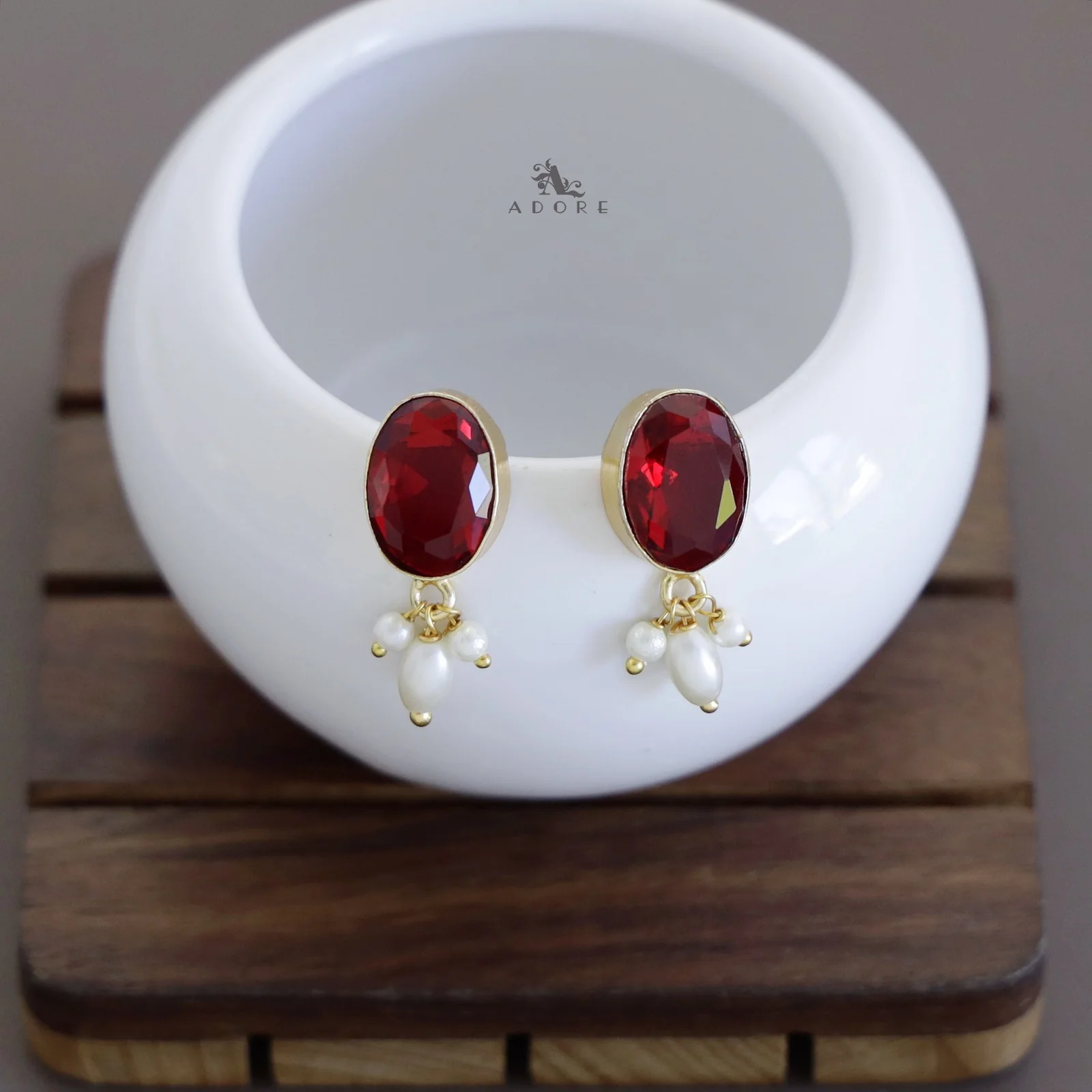 Liv Glossy Oval Pearl Earring - Image 2