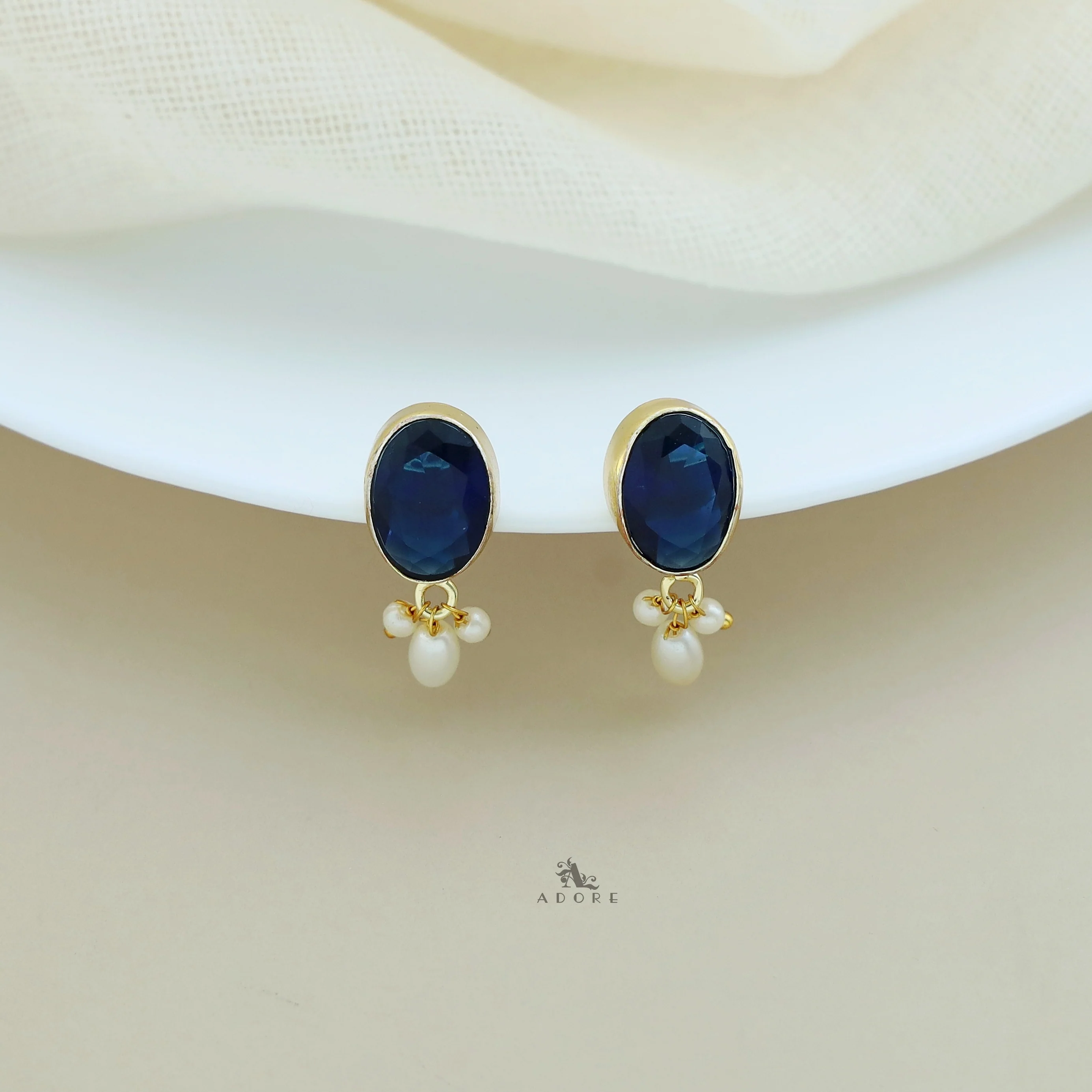 Liv Glossy Oval Pearl Earring - Image 23