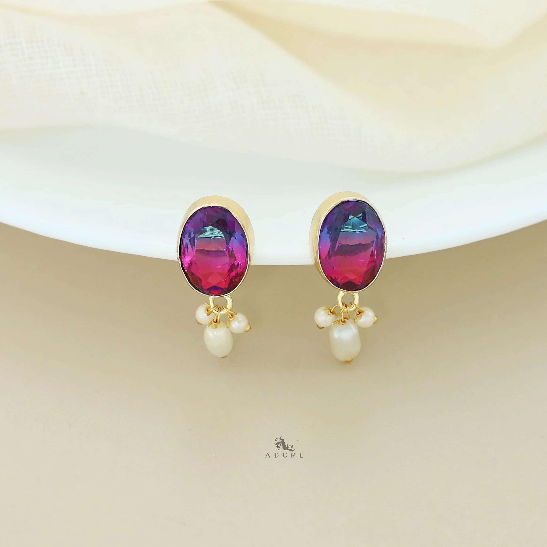 Liv Glossy Oval Pearl Earring - Image 25