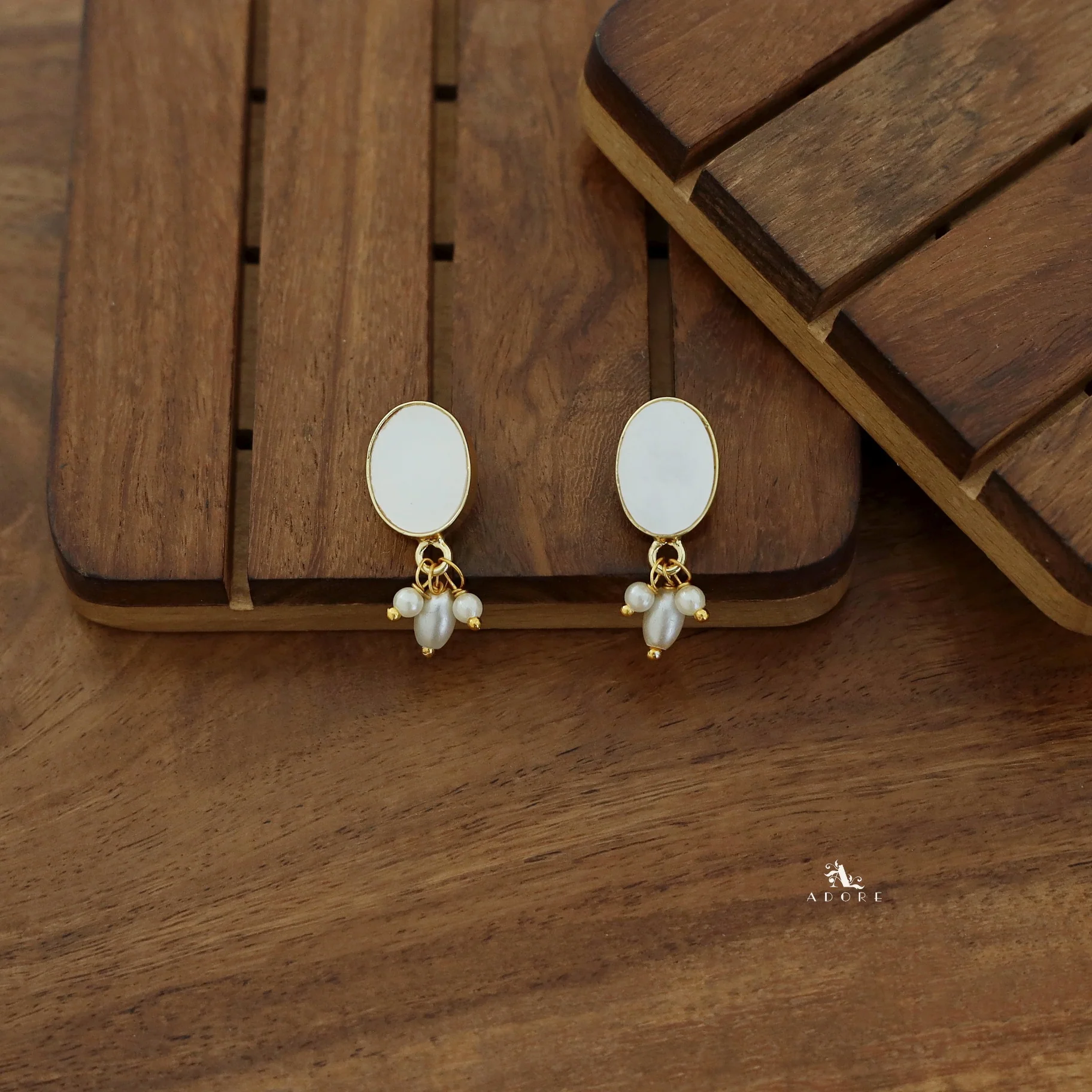 Liv Glossy Oval Pearl Earring - Image 27