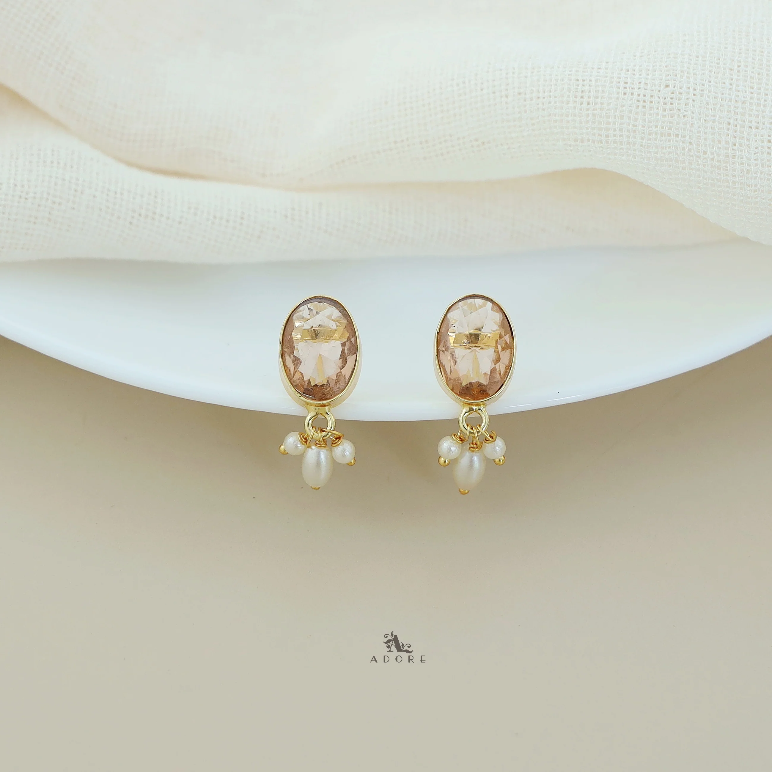 Liv Glossy Oval Pearl Earring - Image 28