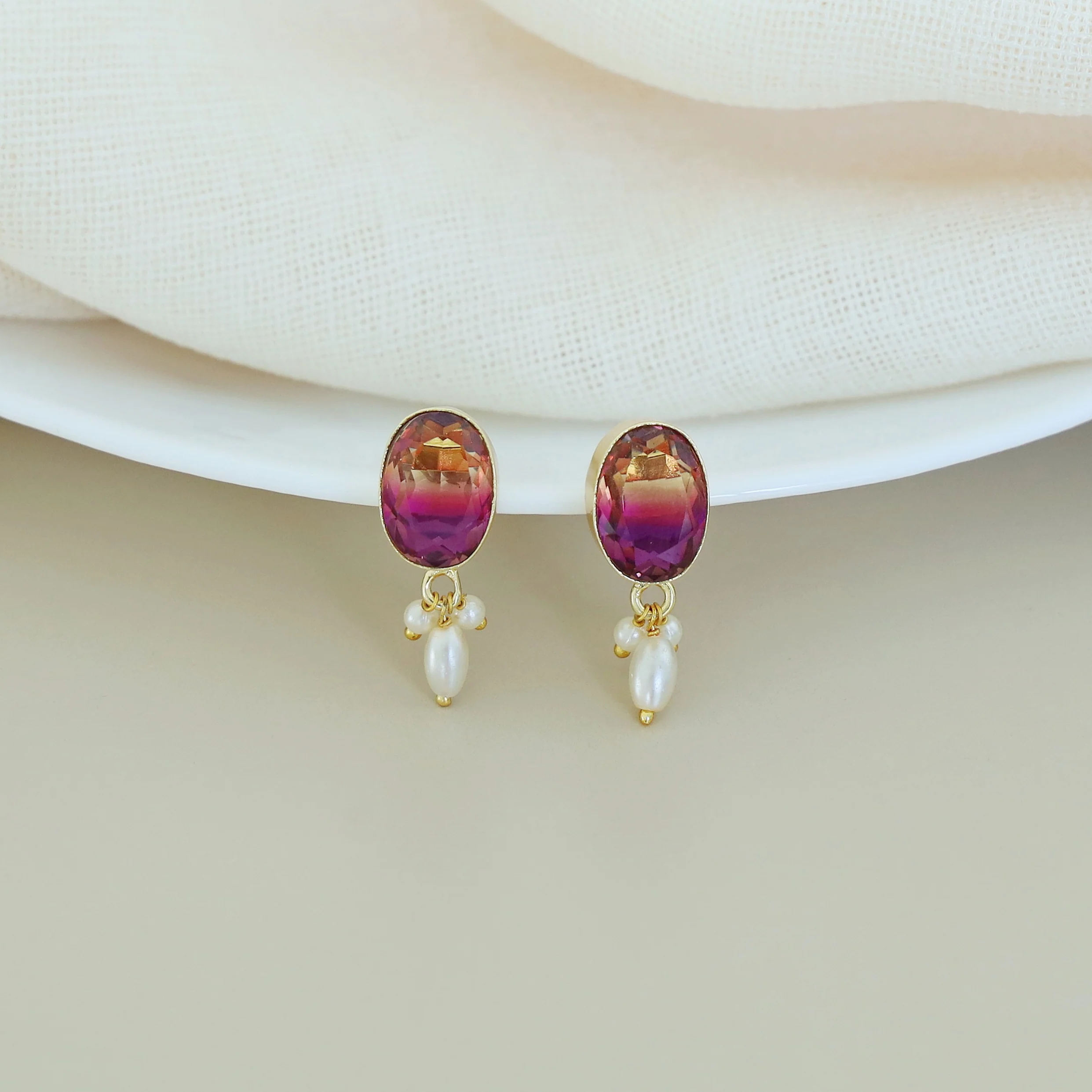 Liv Glossy Oval Pearl Earring - Image 30