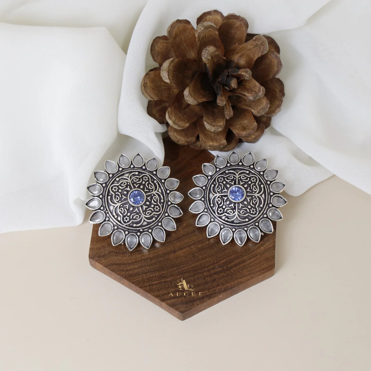 Livaas Flower Earring - Image 8