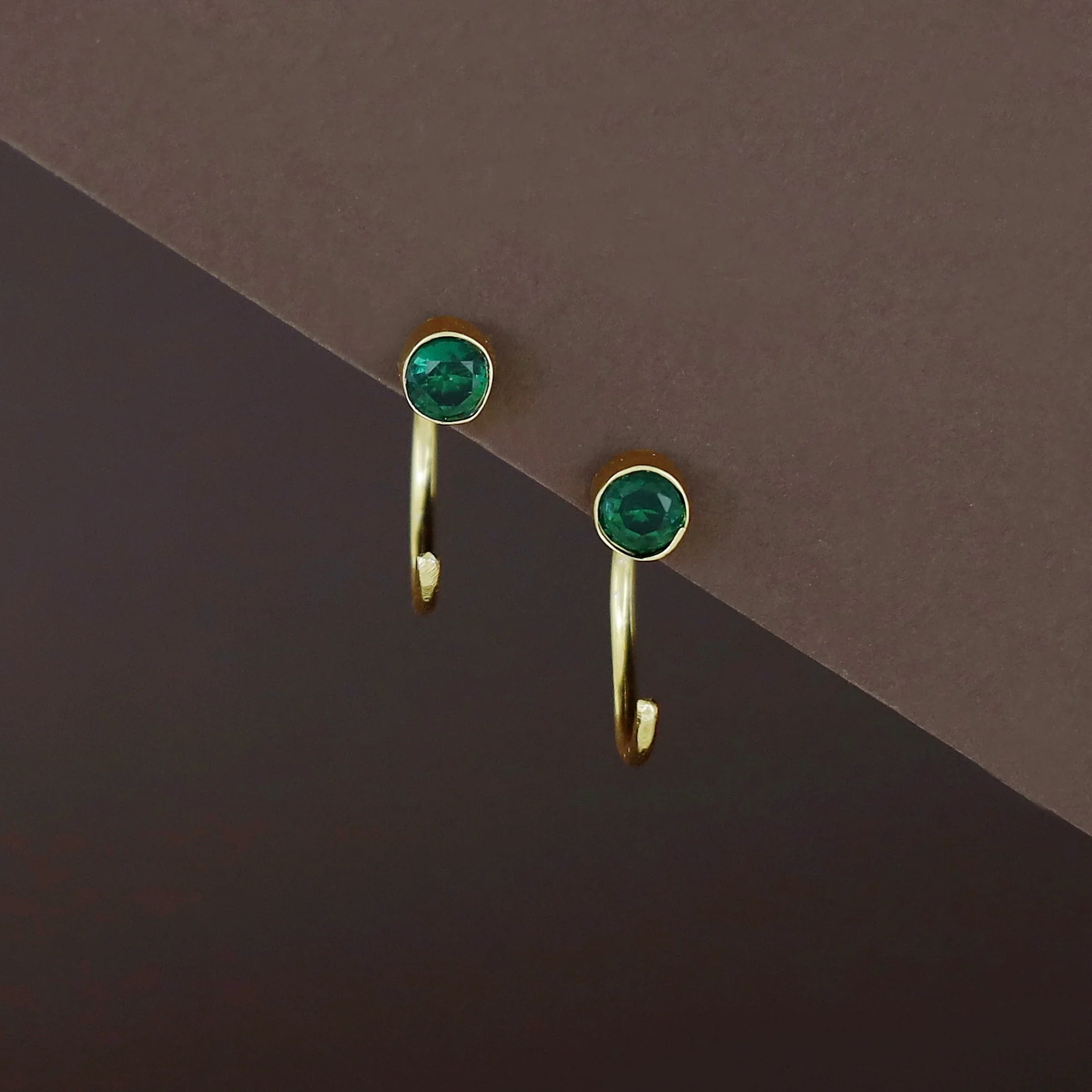 Lizelle Half Hoop Glossy Earring - Image 2