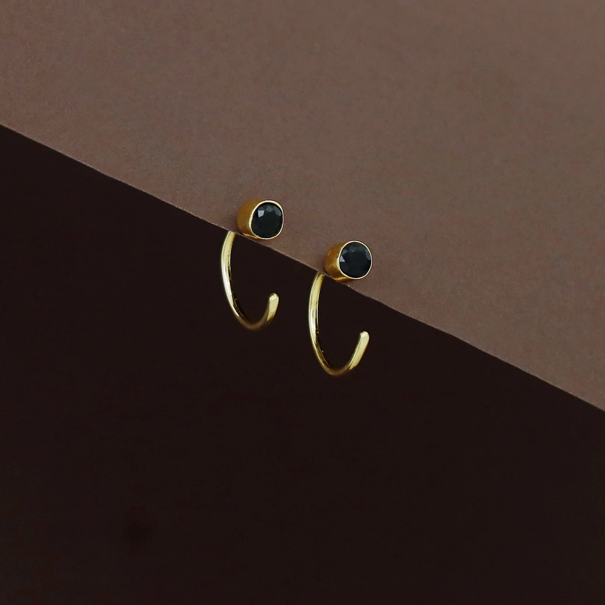 Lizelle Half Hoop Glossy Earring - Image 3