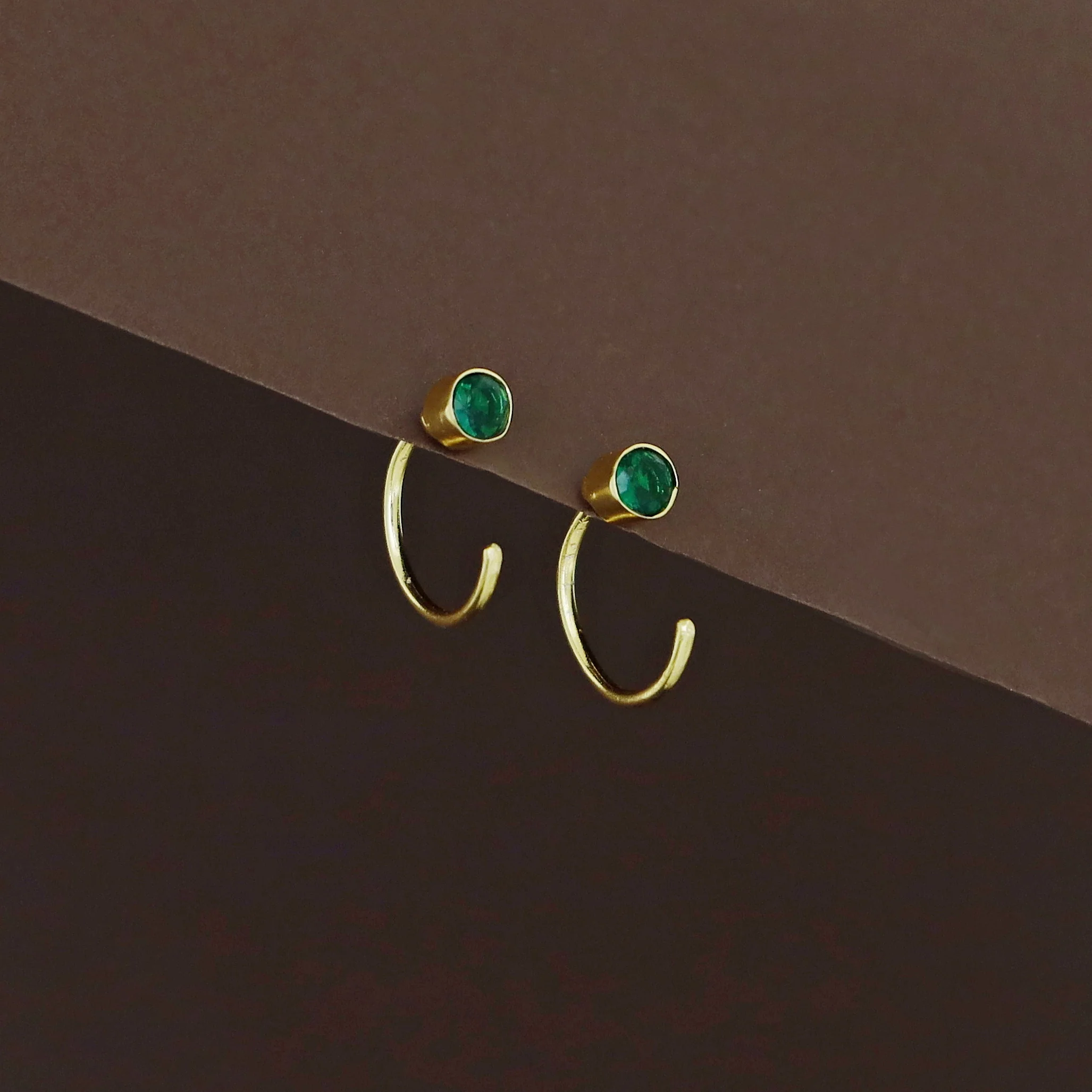 Lizelle Half Hoop Glossy Earring - Image 7
