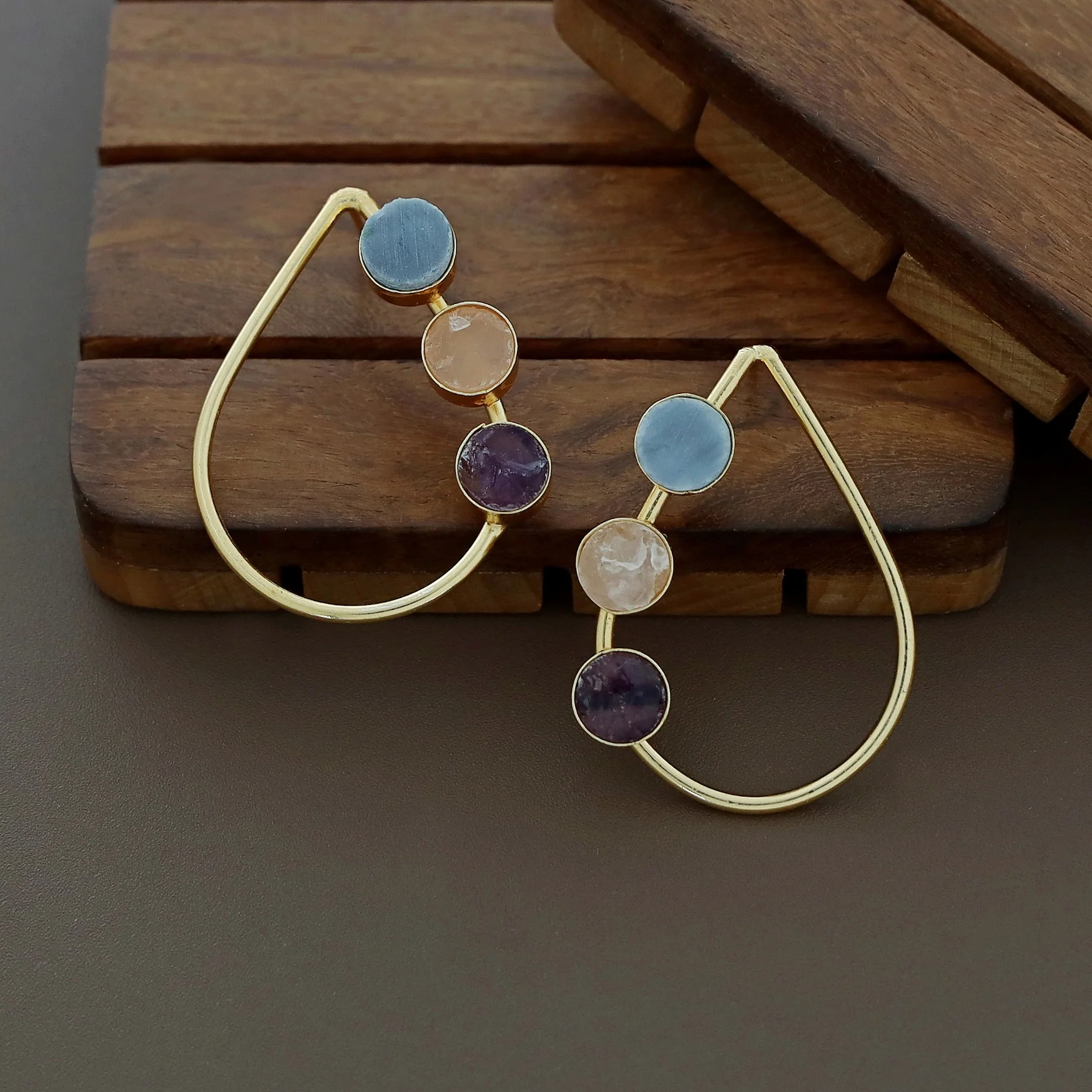 Lolita Oval Earrings - Image 2
