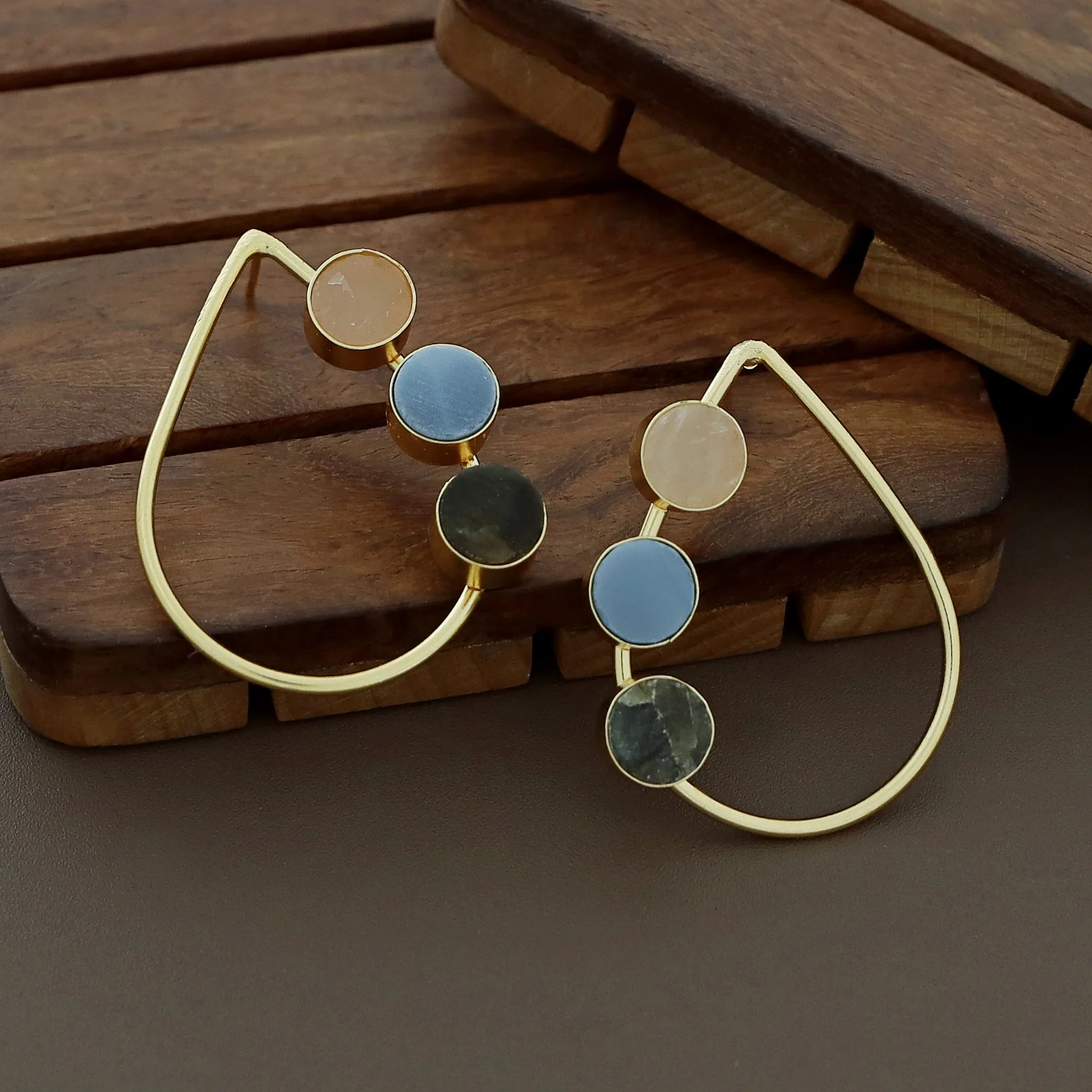 Lolita Oval Earrings - Image 6