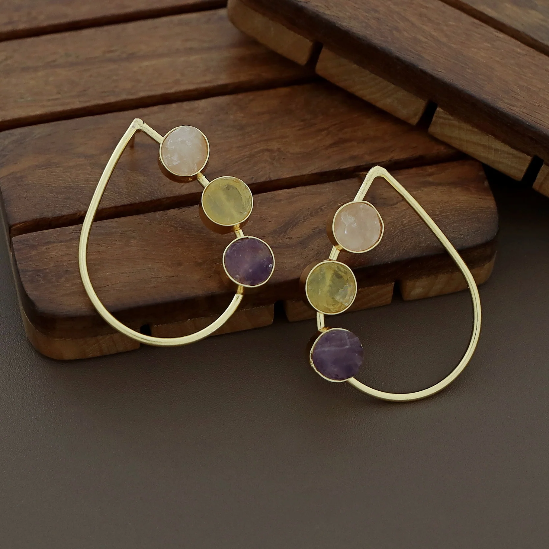 Lolita Oval Earrings - Image 7
