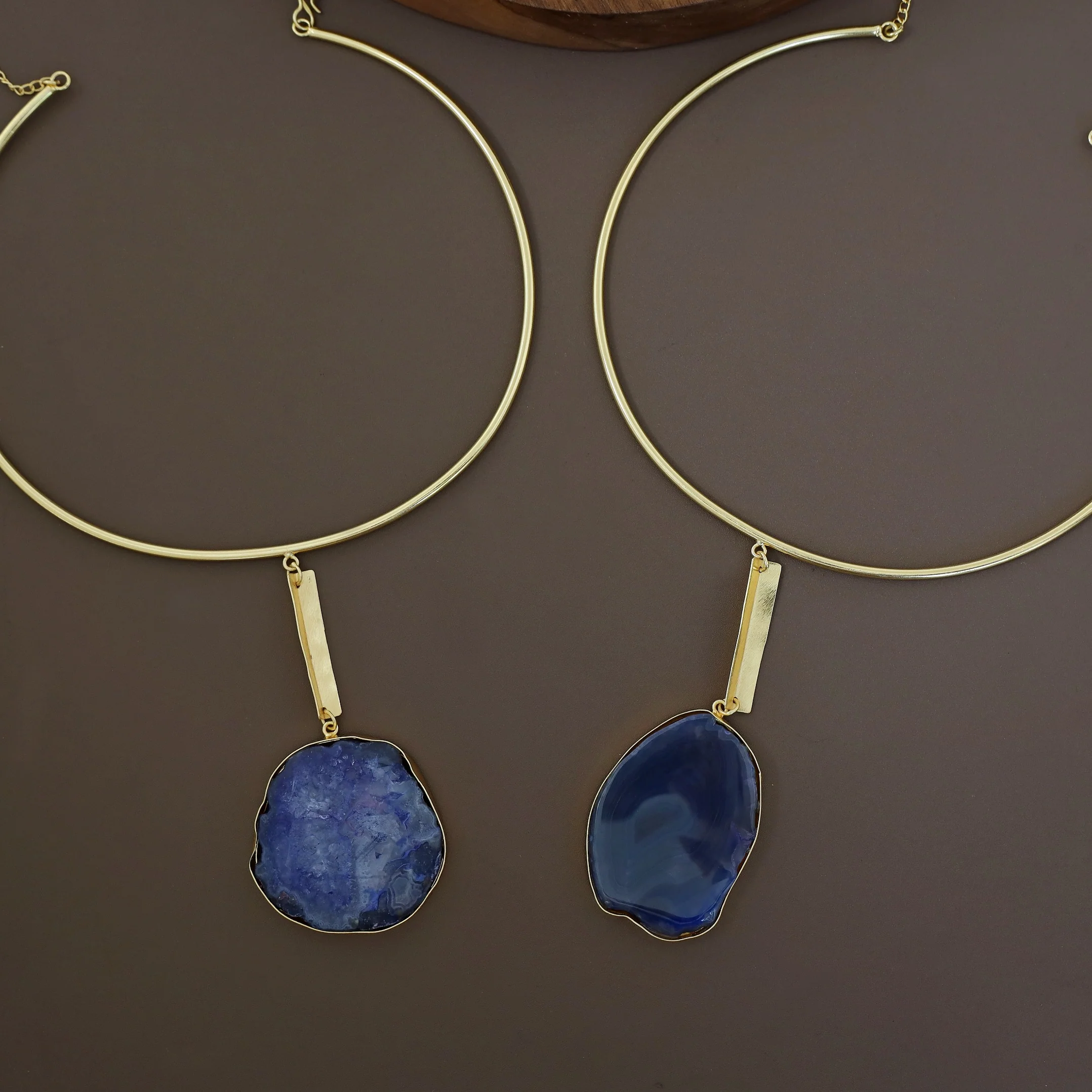 Lovica Golden Agate Stone Neck Cuff - Image 14