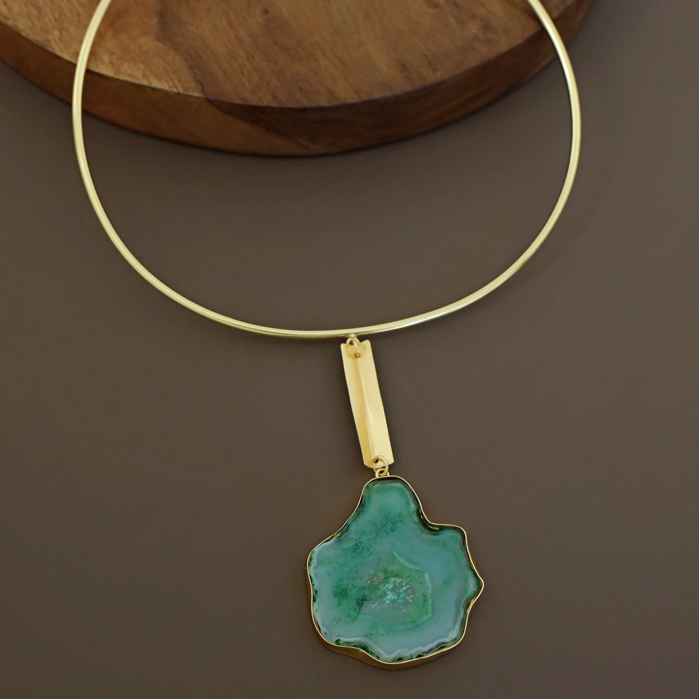 Lovica Golden Agate Stone Neck Cuff - Image 15