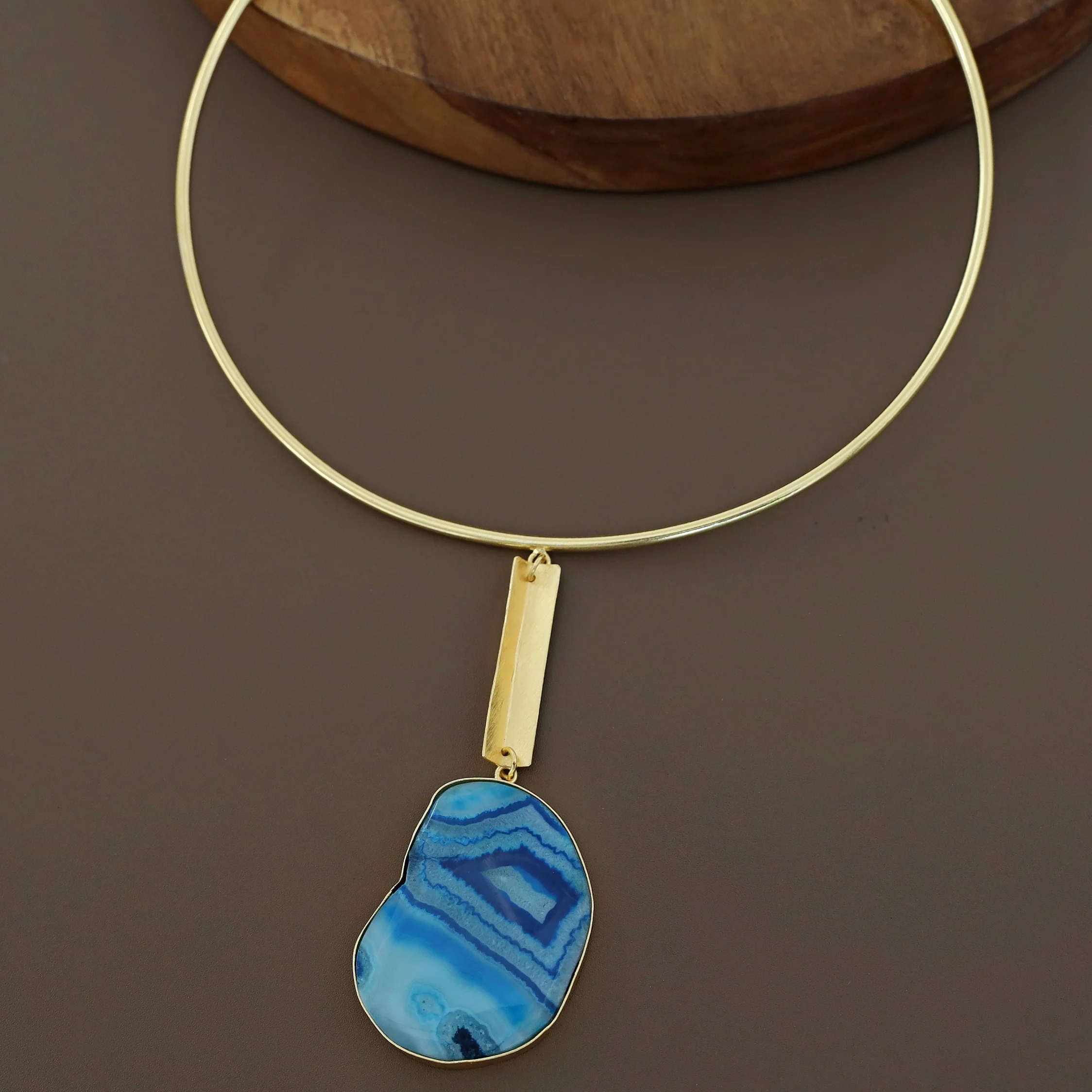 Lovica Golden Agate Stone Neck Cuff - Image 17